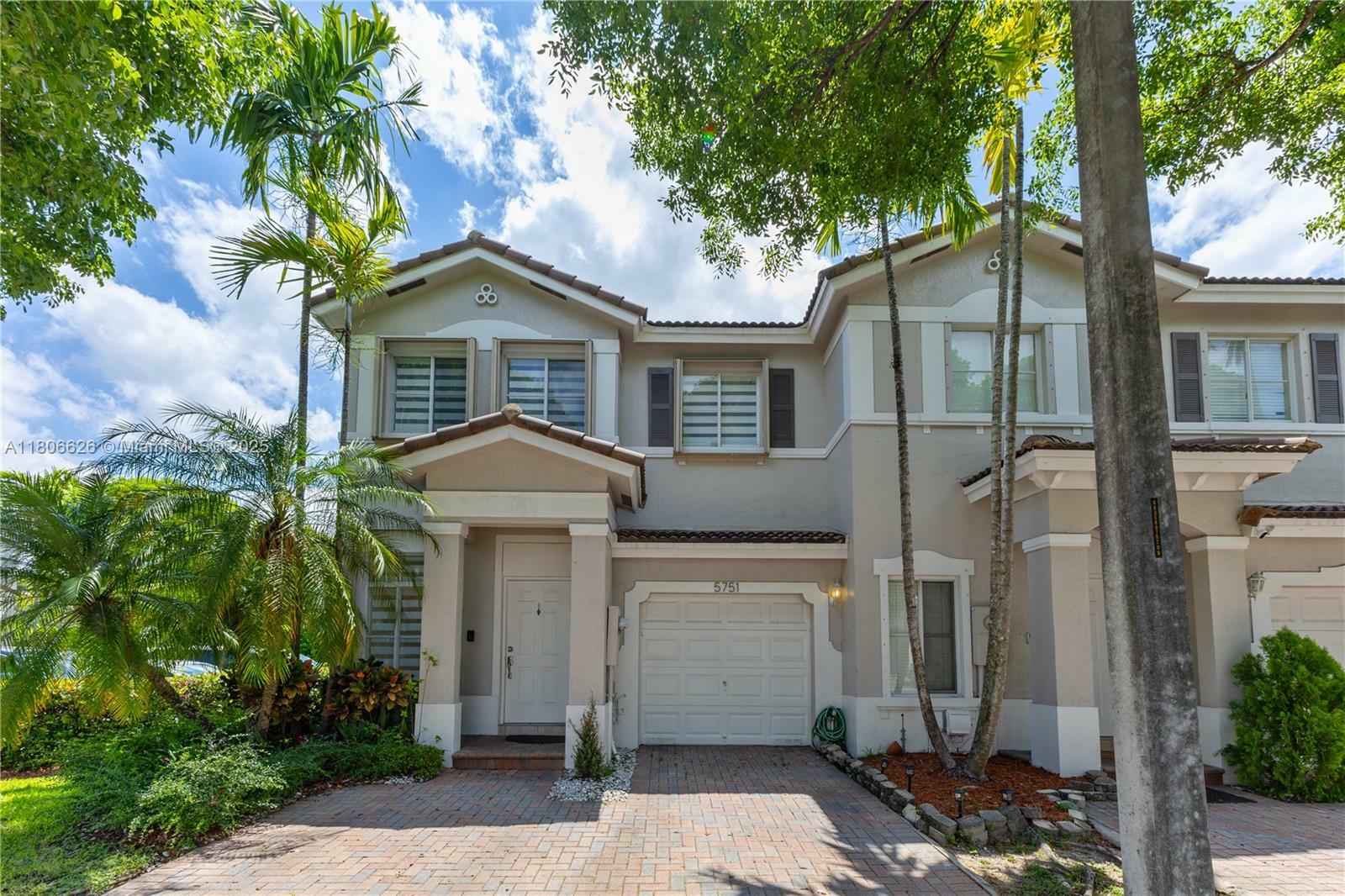 5751 NW 112th Ct  Doral FL 33178 photo