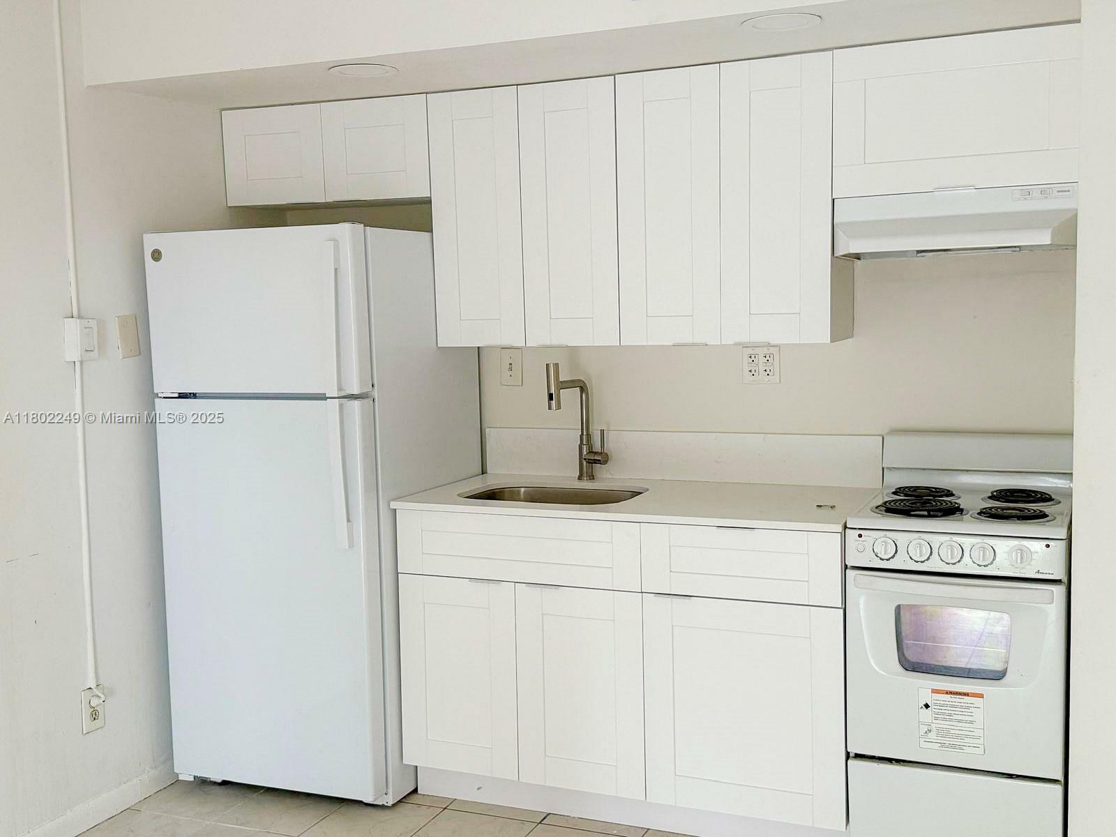 Property Photo: 5855 Washington St 99 FL 33023