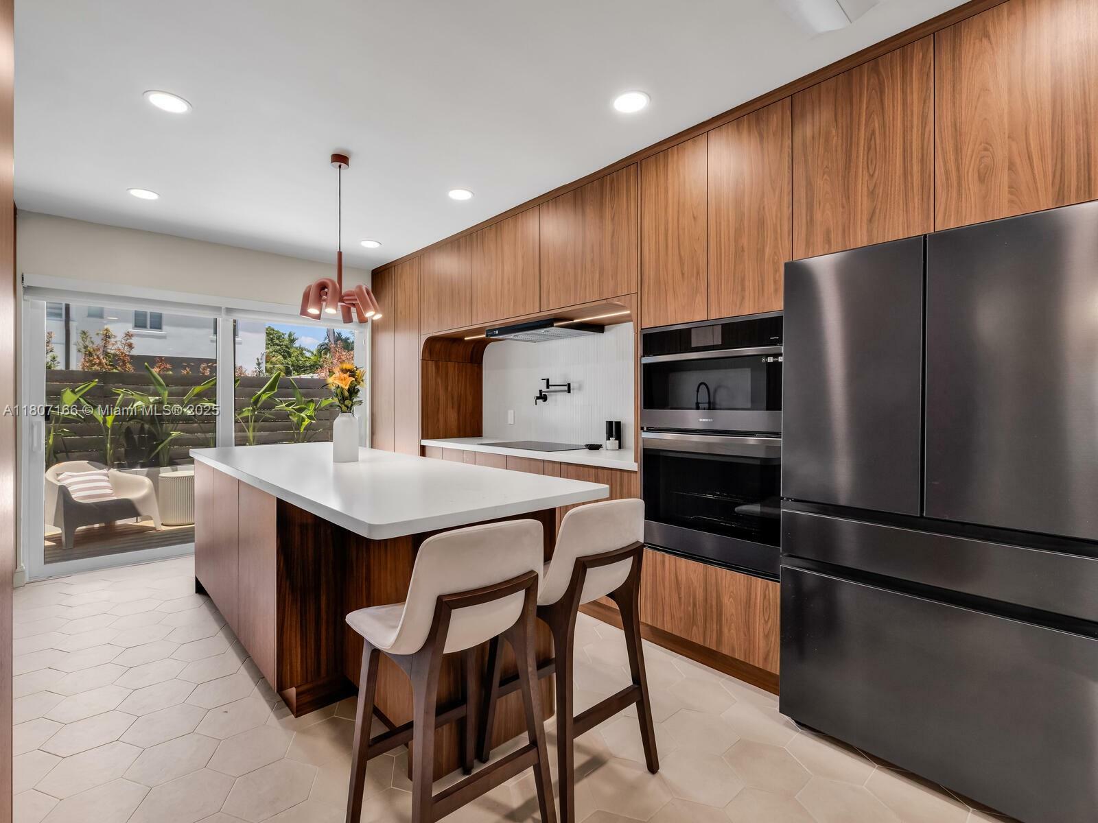 Property Photo: 1221 NE 85th St FL 33138