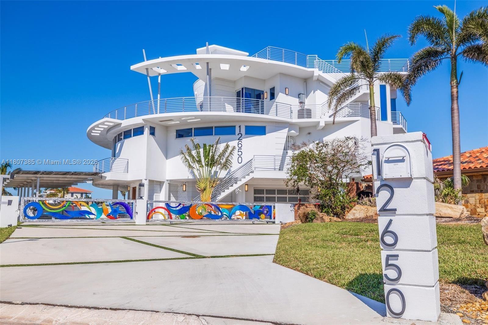 Property Photo: 12650 7th Street E FL 33706