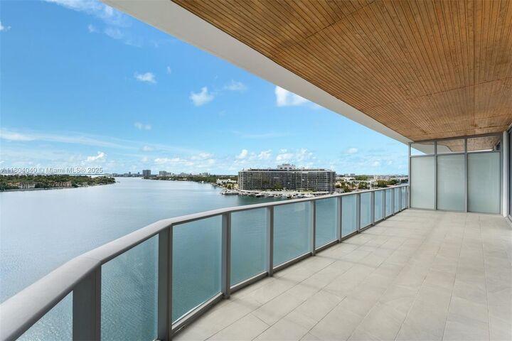 Property Photo: 6800 Indian Creek Dr 7B FL 33141