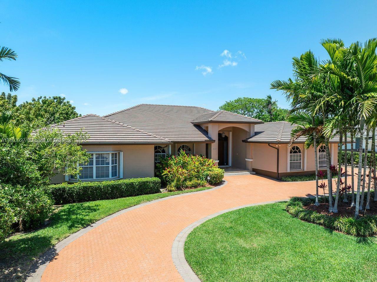 8281 SW 84th Ter  Miami FL 33143 photo
