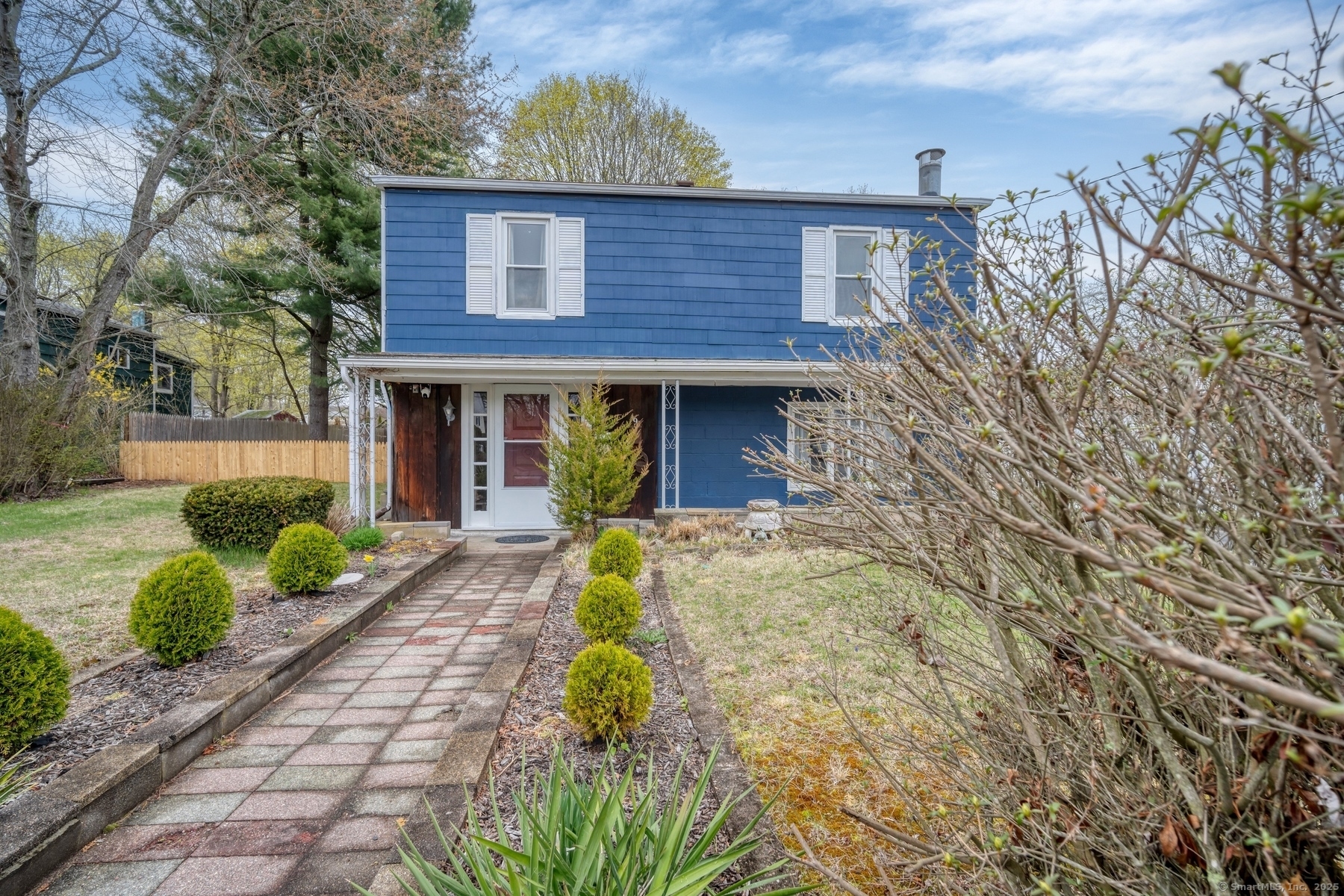 Property Photo:  9 Woodlawn Court  CT 06385 