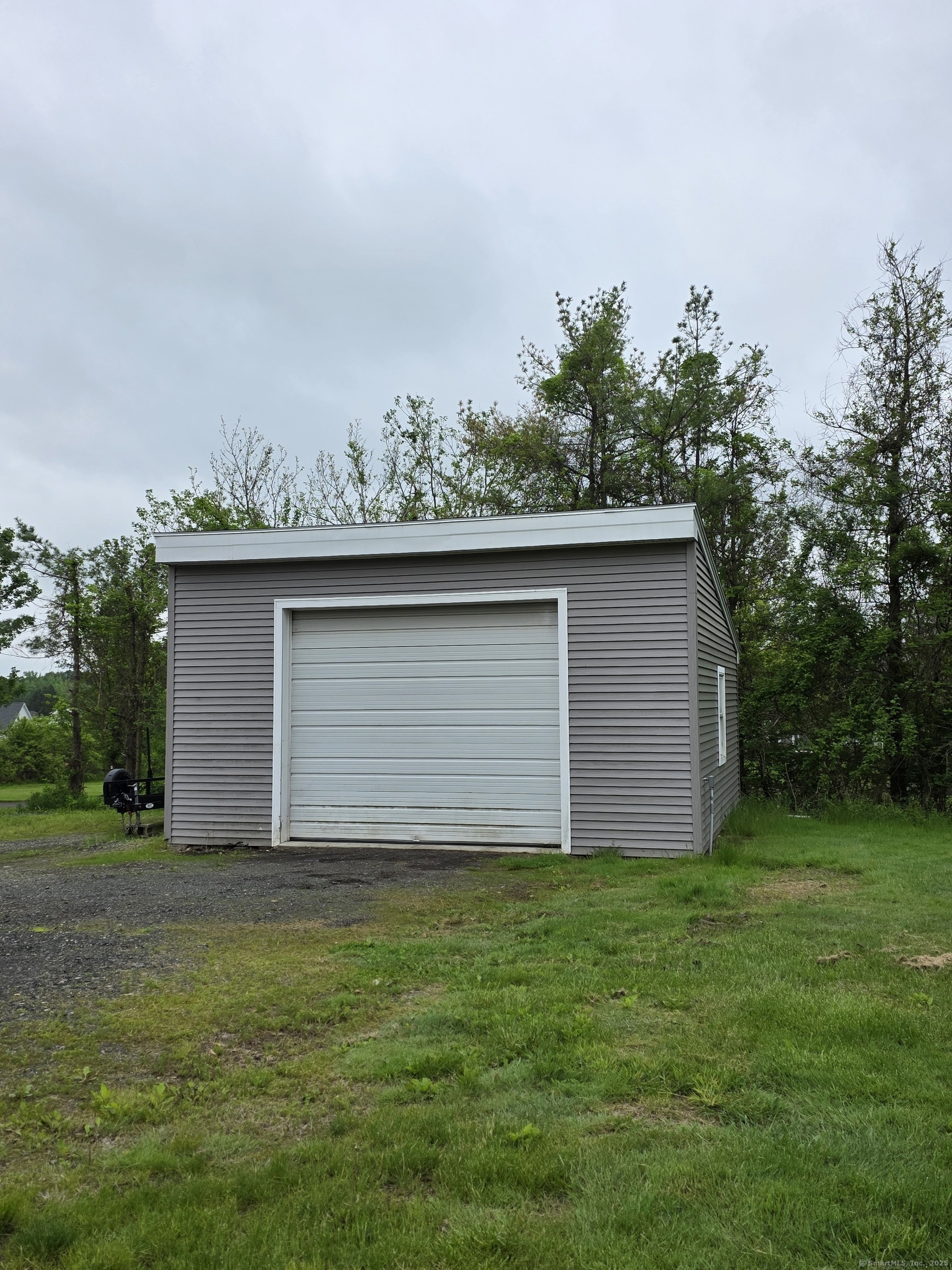 Property Photo:  319 Thompsonville Road  CT 06078 