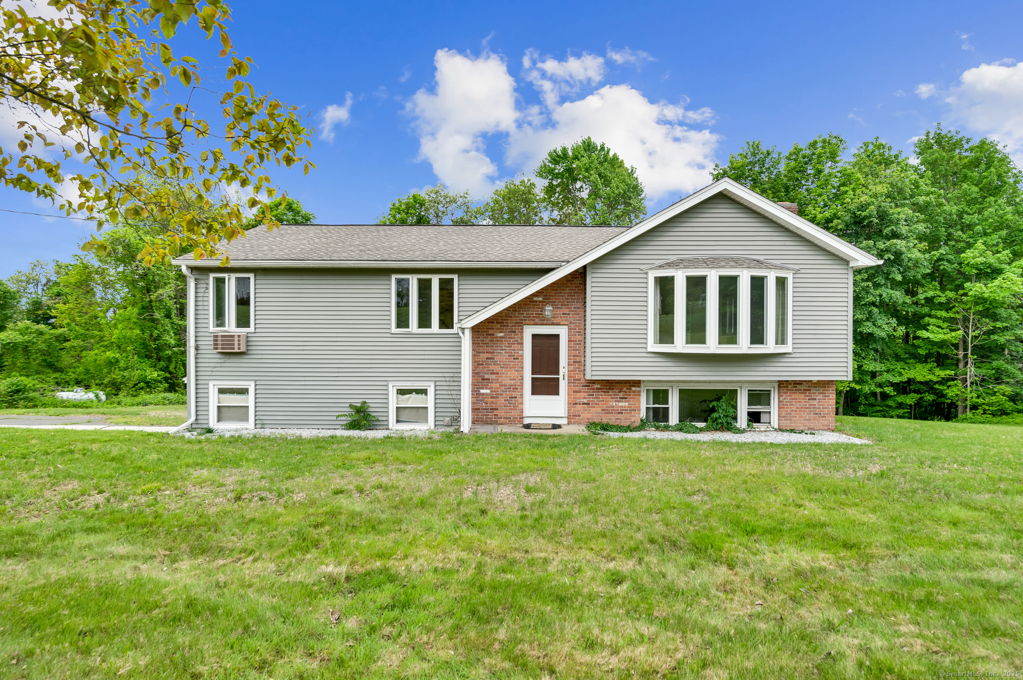 Property Photo: 18 Hillcrest Drive CT 06071