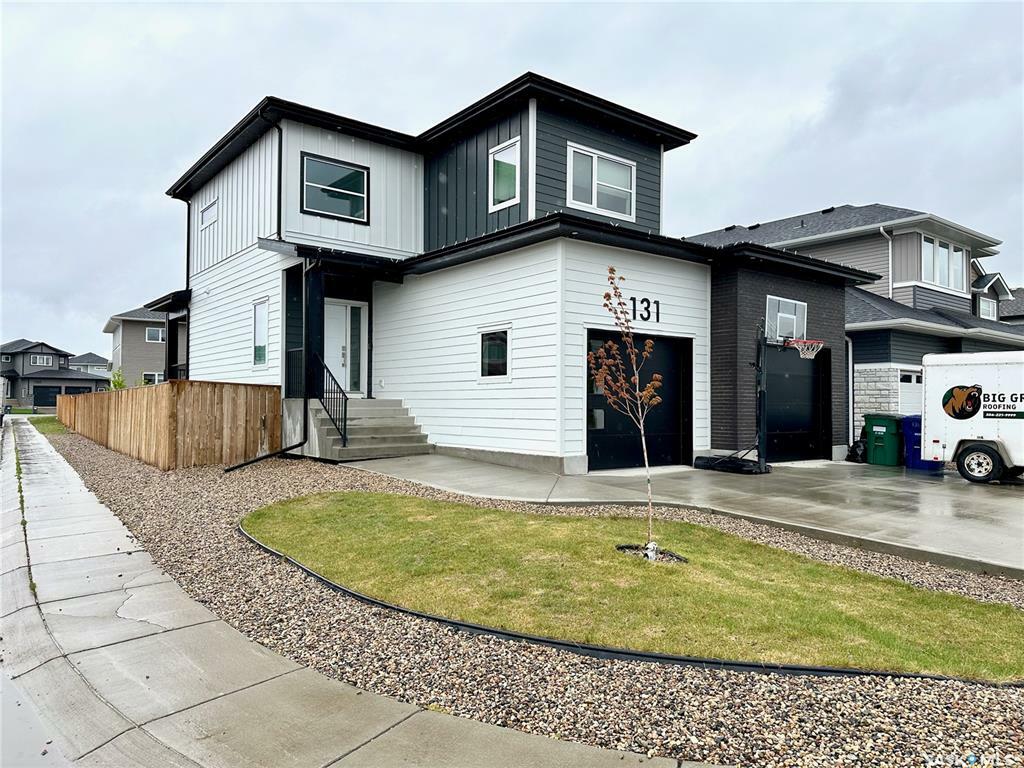 Property Photo: 131 Kenaschuk Crescent SK S7W 0Y3