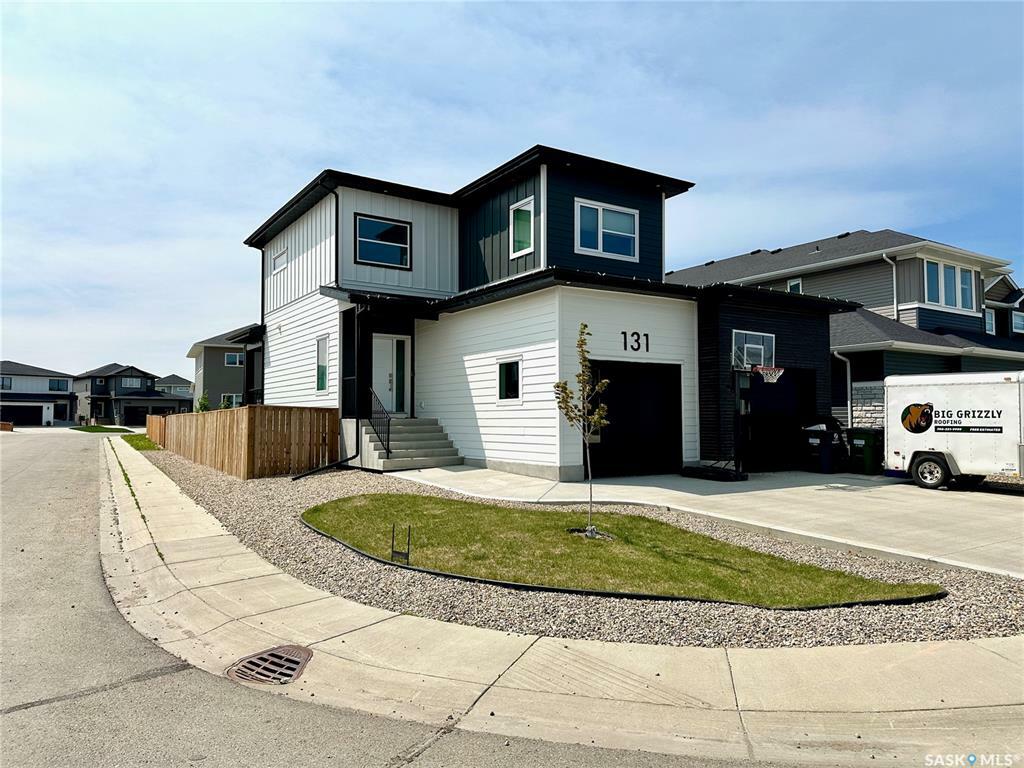 Property Photo: 131 Kenaschuk Crescent SK S7W 0Y3