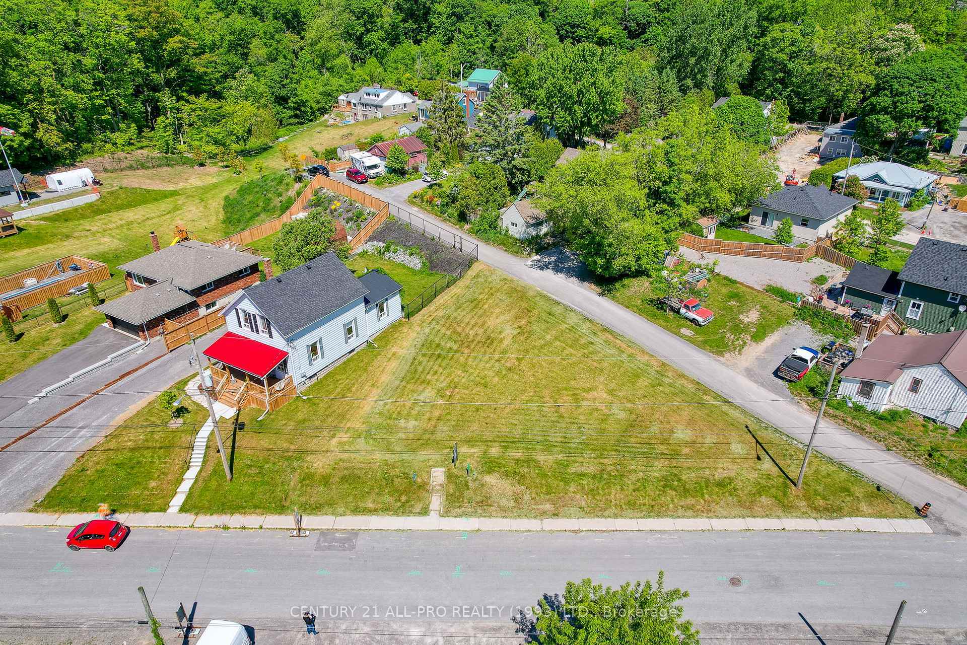 Property Photo: 14 Alexander Street ON L1A 1B2