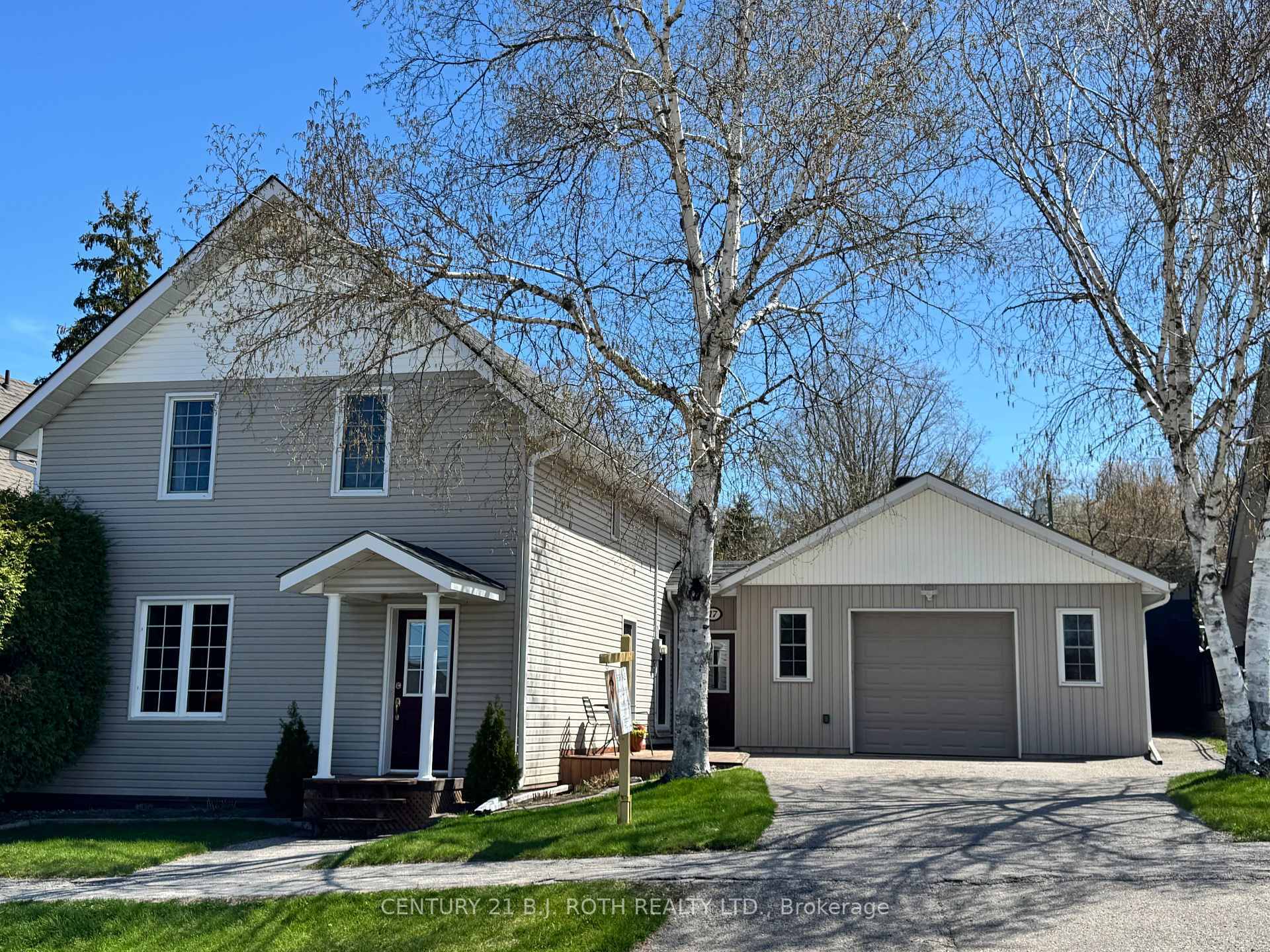 Property Photo: 17 Peel Street ON L9M 1A5