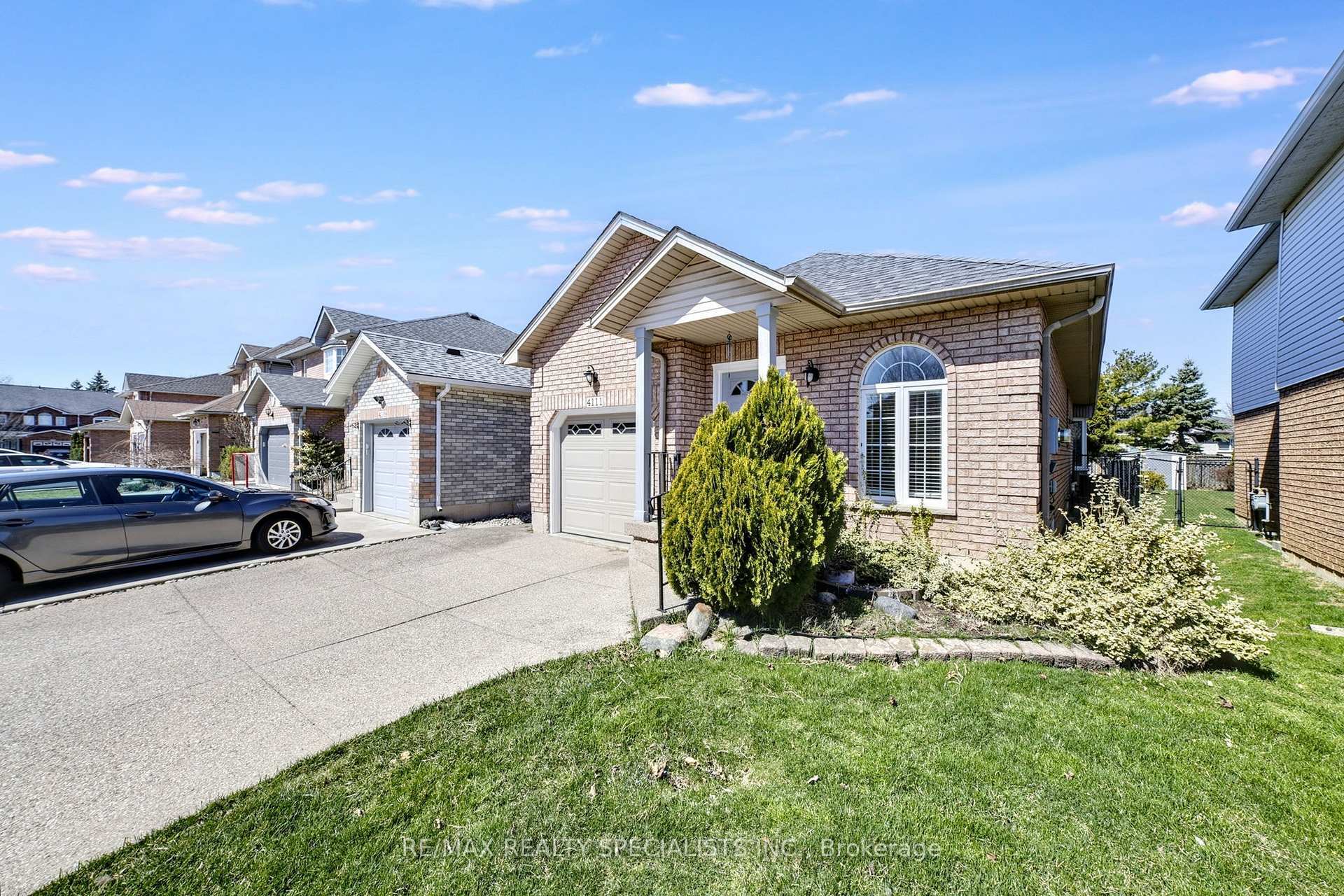 Property Photo: 4111 Continental Drive ON L7M 4L1