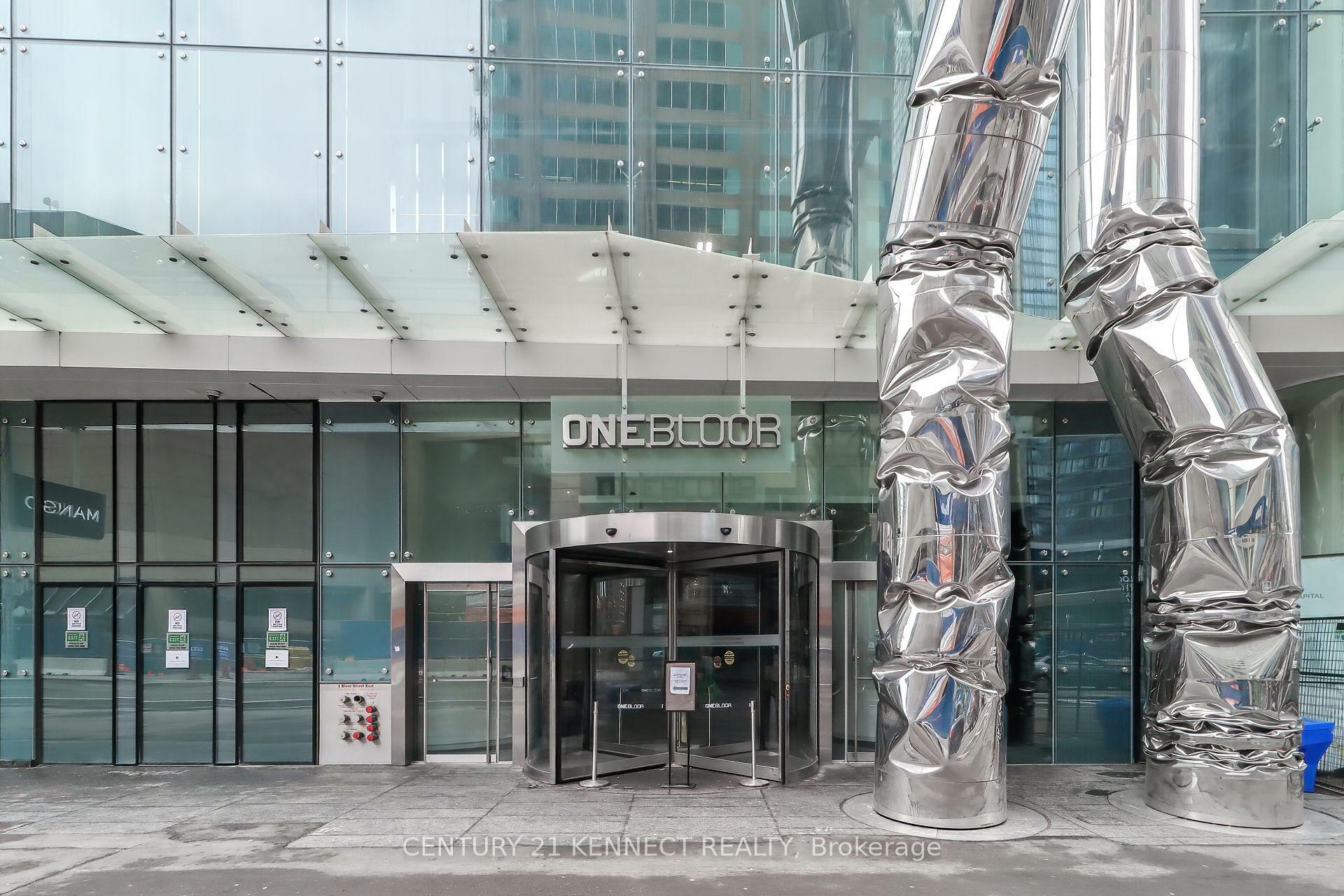 Photo de la propriété: 1 Bloor Street E 526 ON M4W 0A8