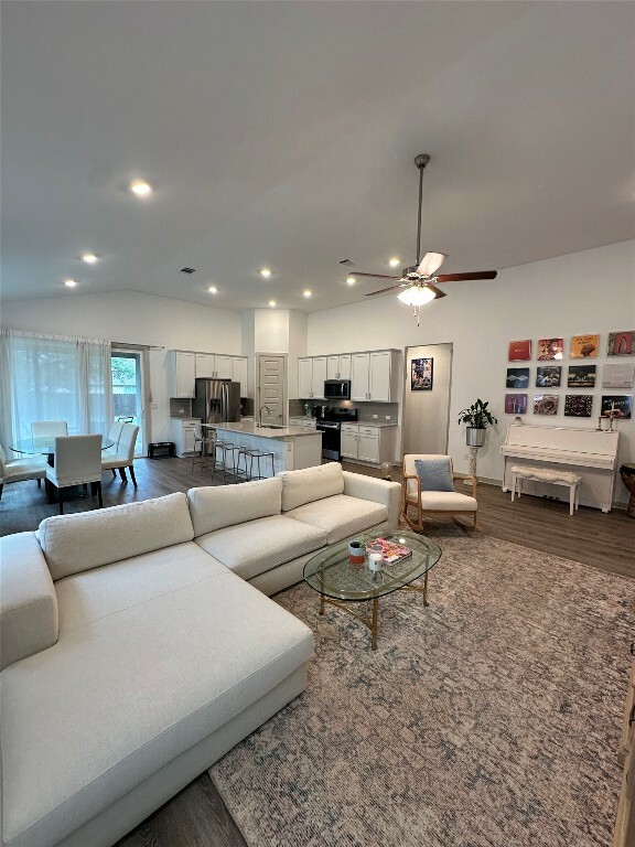 Property Photo: 4437 Wilder Farm Lane TX 78628