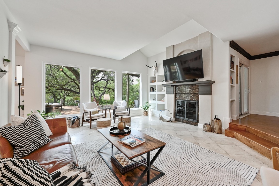 Property Photo:  6305 Five Acre Wood Street  TX 78746 