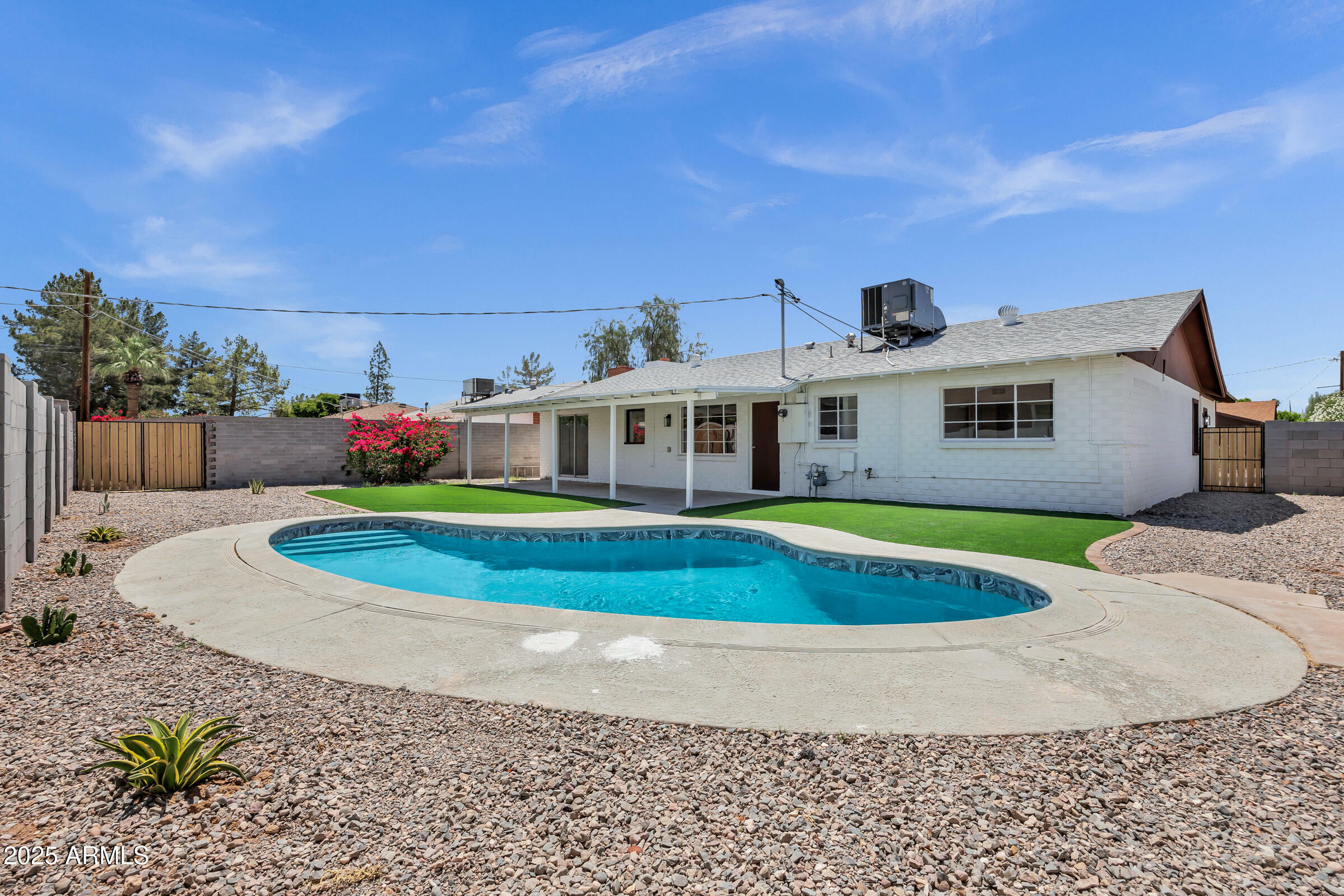 8002 E Whitton Avenue  Scottsdale AZ 85251 photo