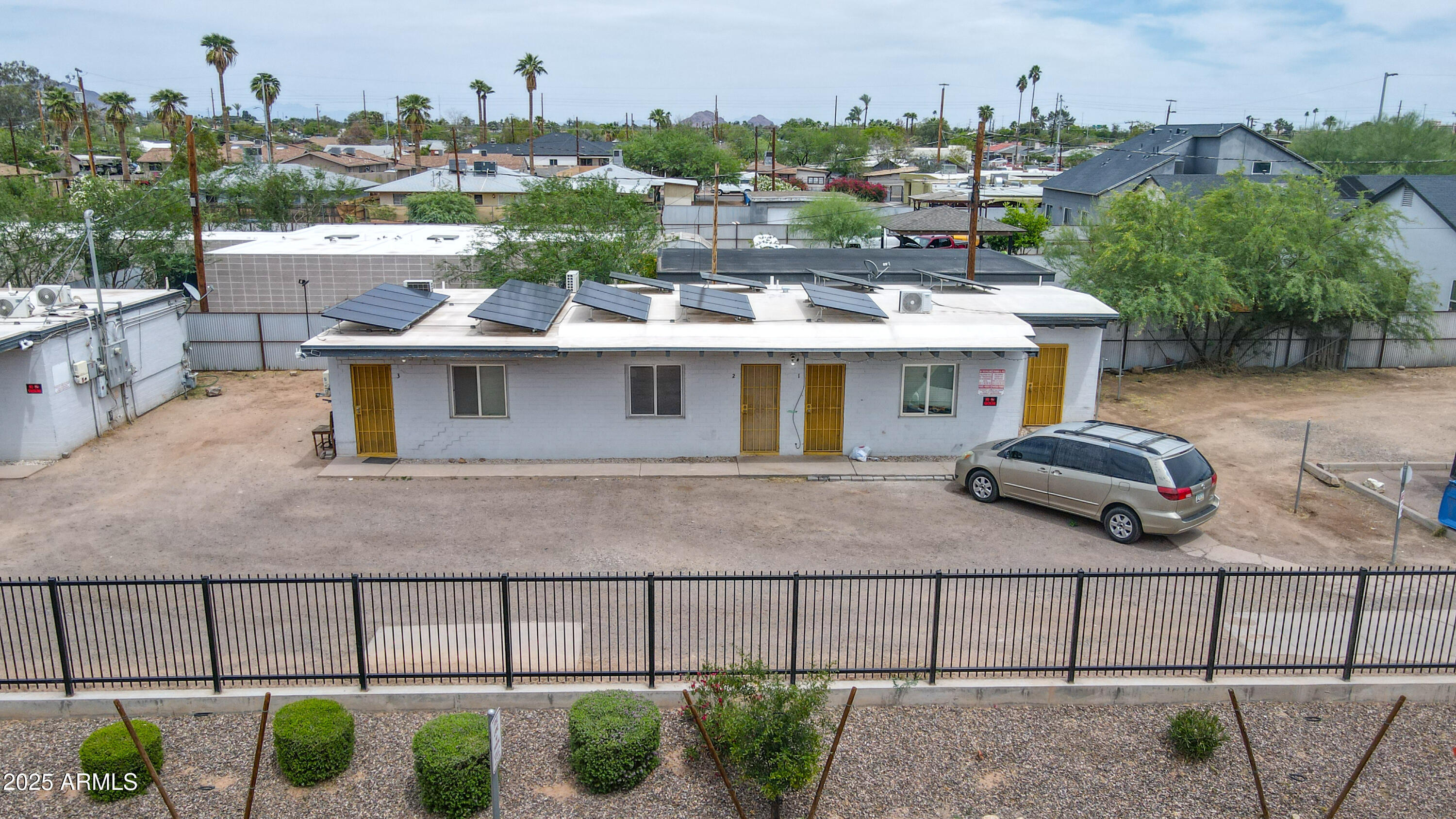 Property Photo: 1620 E Palm Lane AZ 85006
