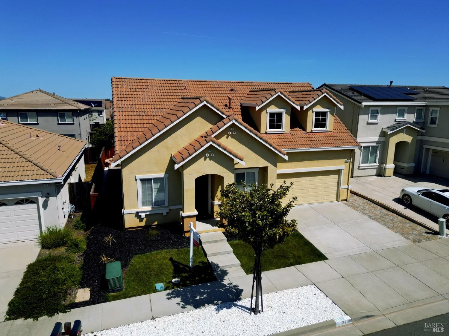 Property Photo: 2108 Westphalian Drive CA 94534