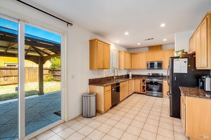 236 Cogburn Way  Vacaville CA 95687 photo