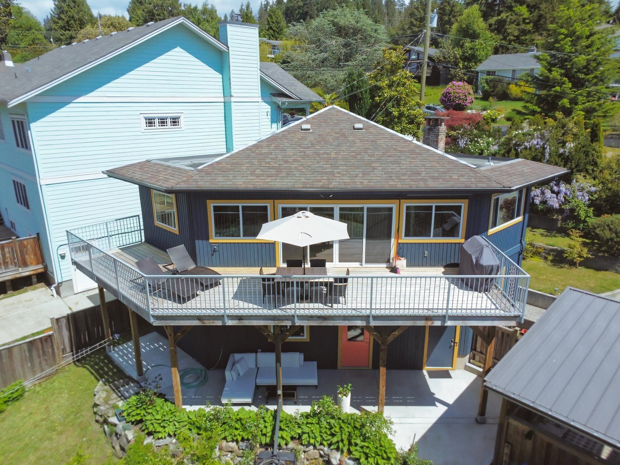 Property Photo: 4873 Laurel Avenue BC V7Z 0B5