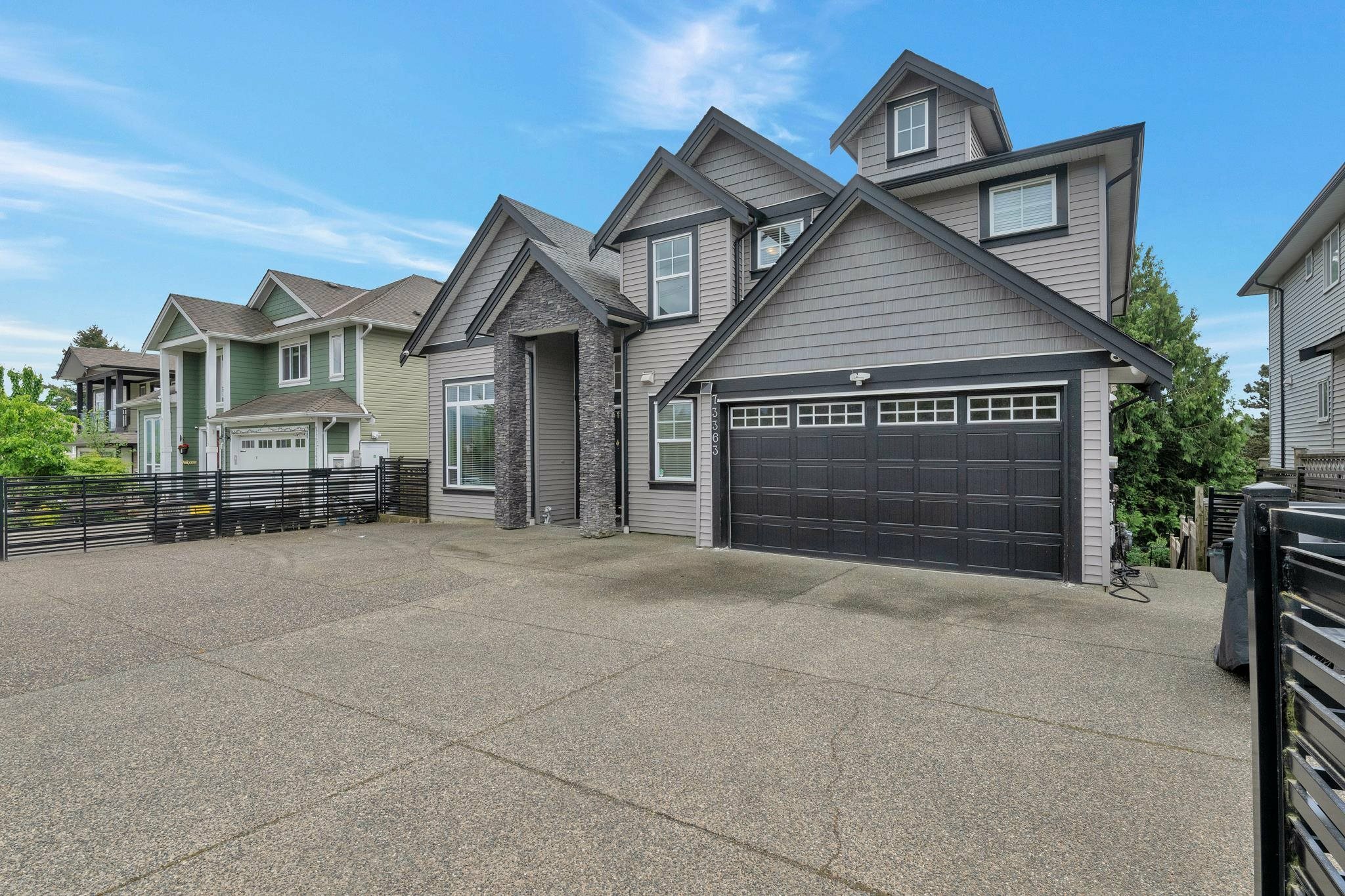 Property Photo: 3363 Horn Street 7 BC V2S 7B3