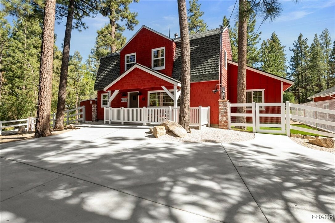 Property Photo: 42425 Fox Farm Road CA 92315