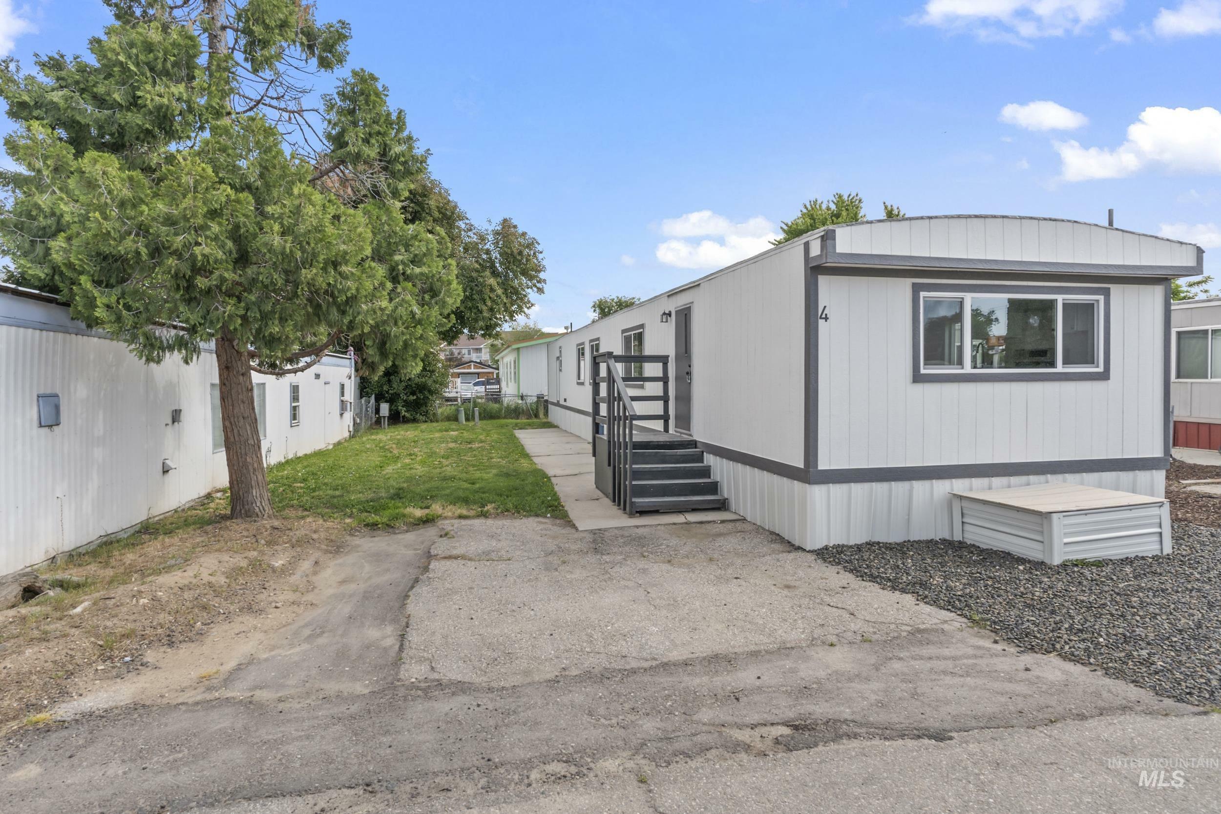 Property Photo: 8417 W. Fairview Ave 4 ID 83704