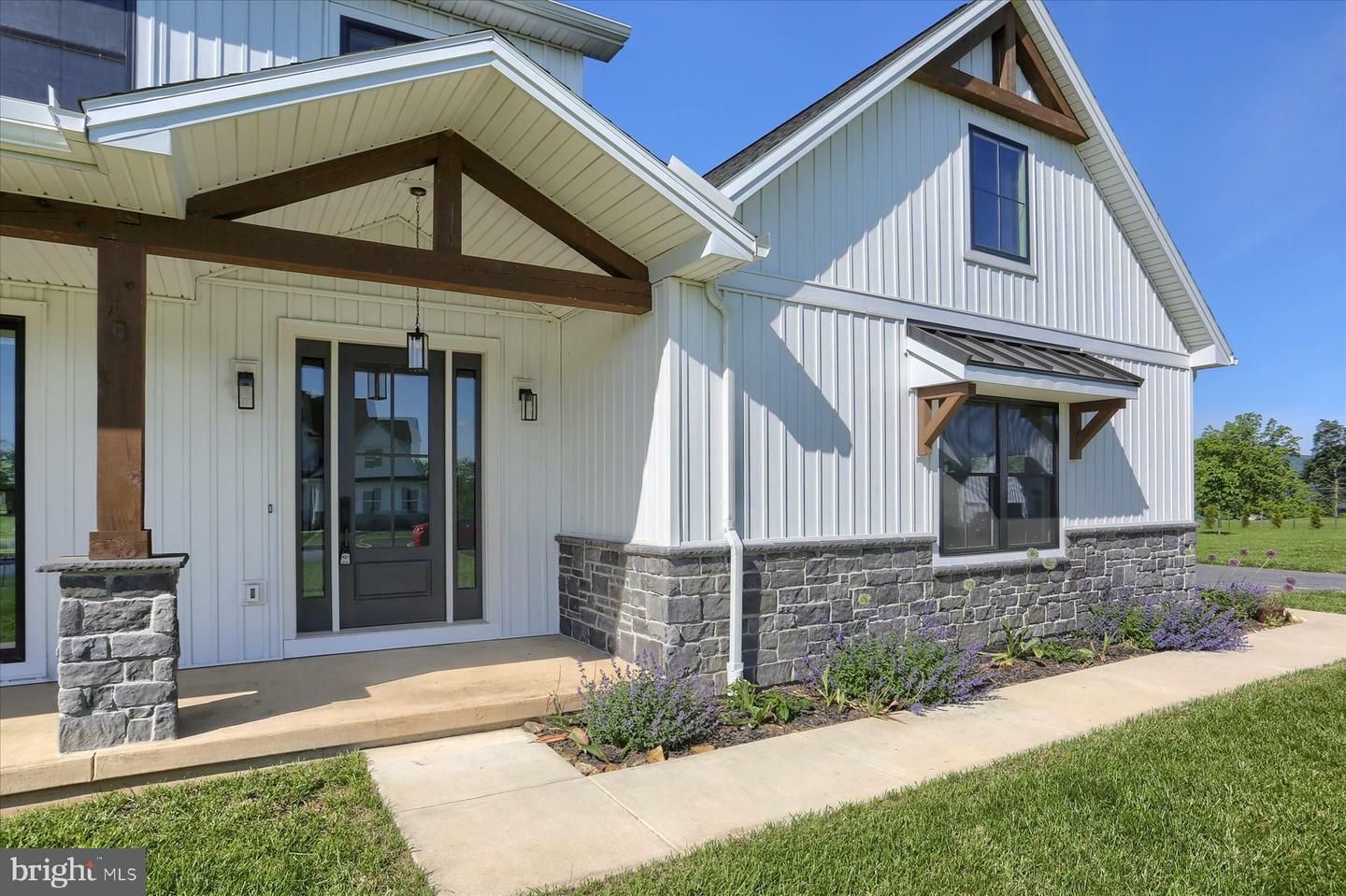 Property Photo: 104 Lightfoot Lane PA 17019