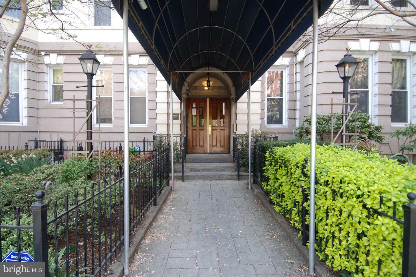 Property Photo: 1300 Massachusetts NW 104 DC 20005