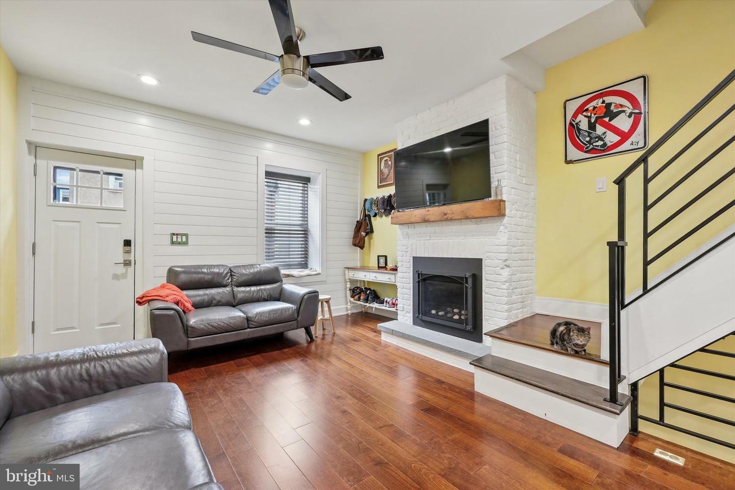 Property Photo:  224 Dupont Street  PA 19127 