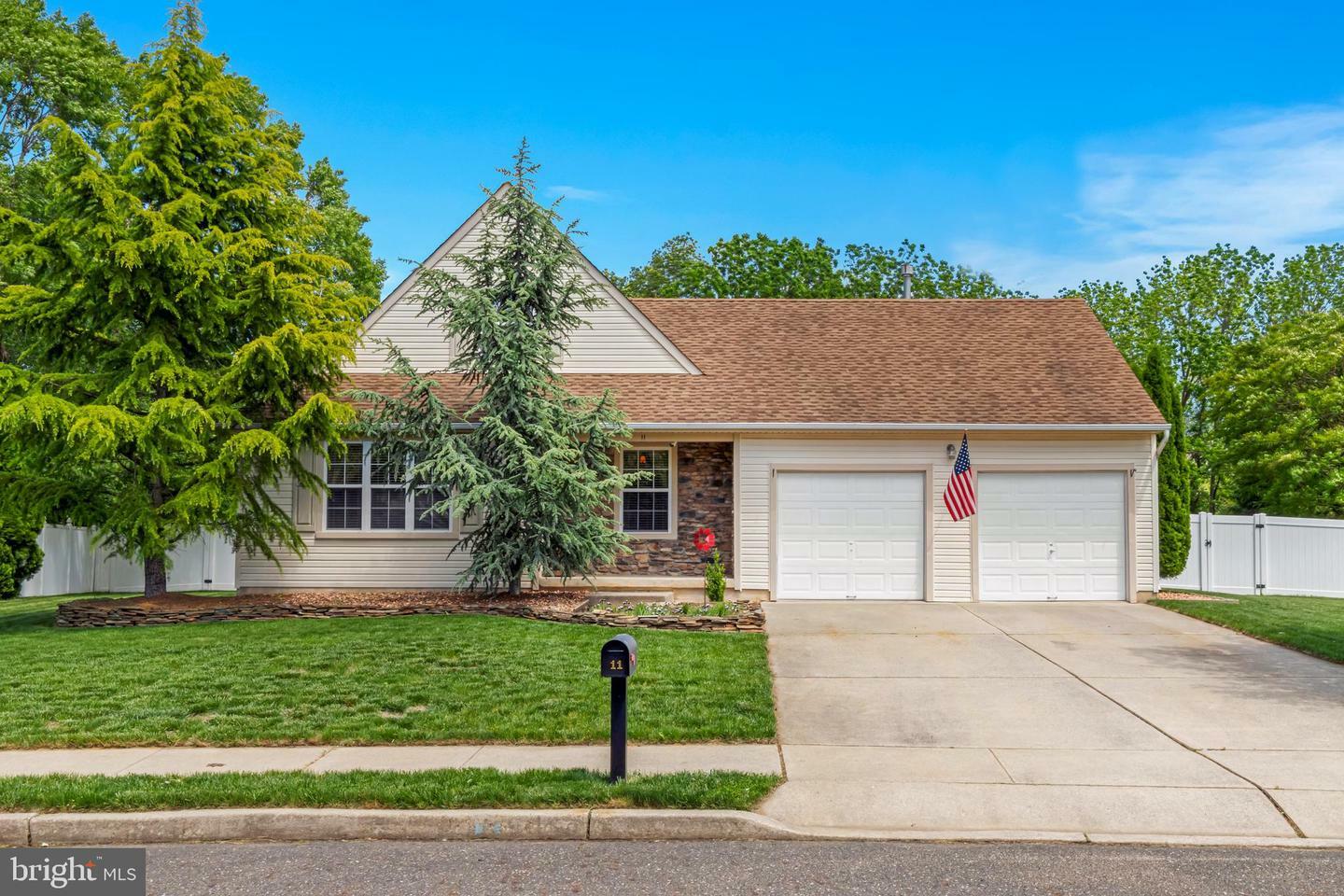 Property Photo:  11 Adler Circle  NJ 08048 