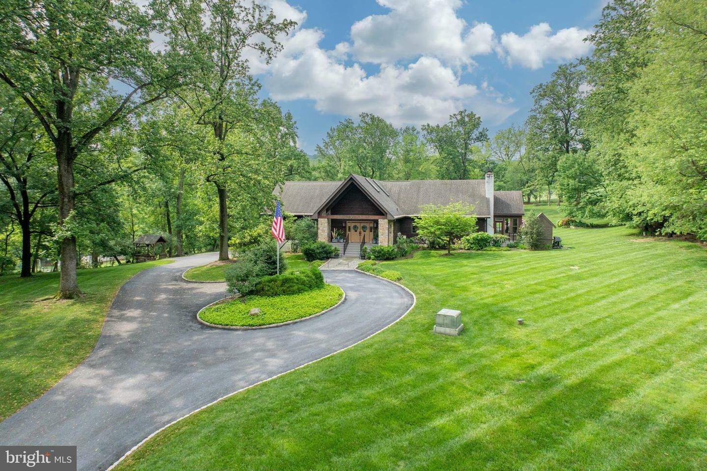 Property Photo: 15 Rooster Hill Road PA 19481