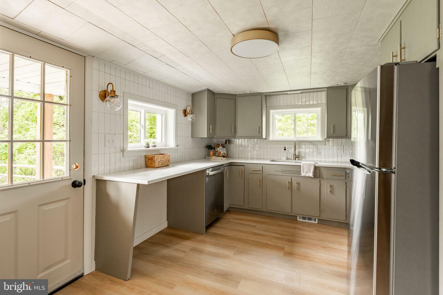 Property Photo: 884 Grange Road PA 19533