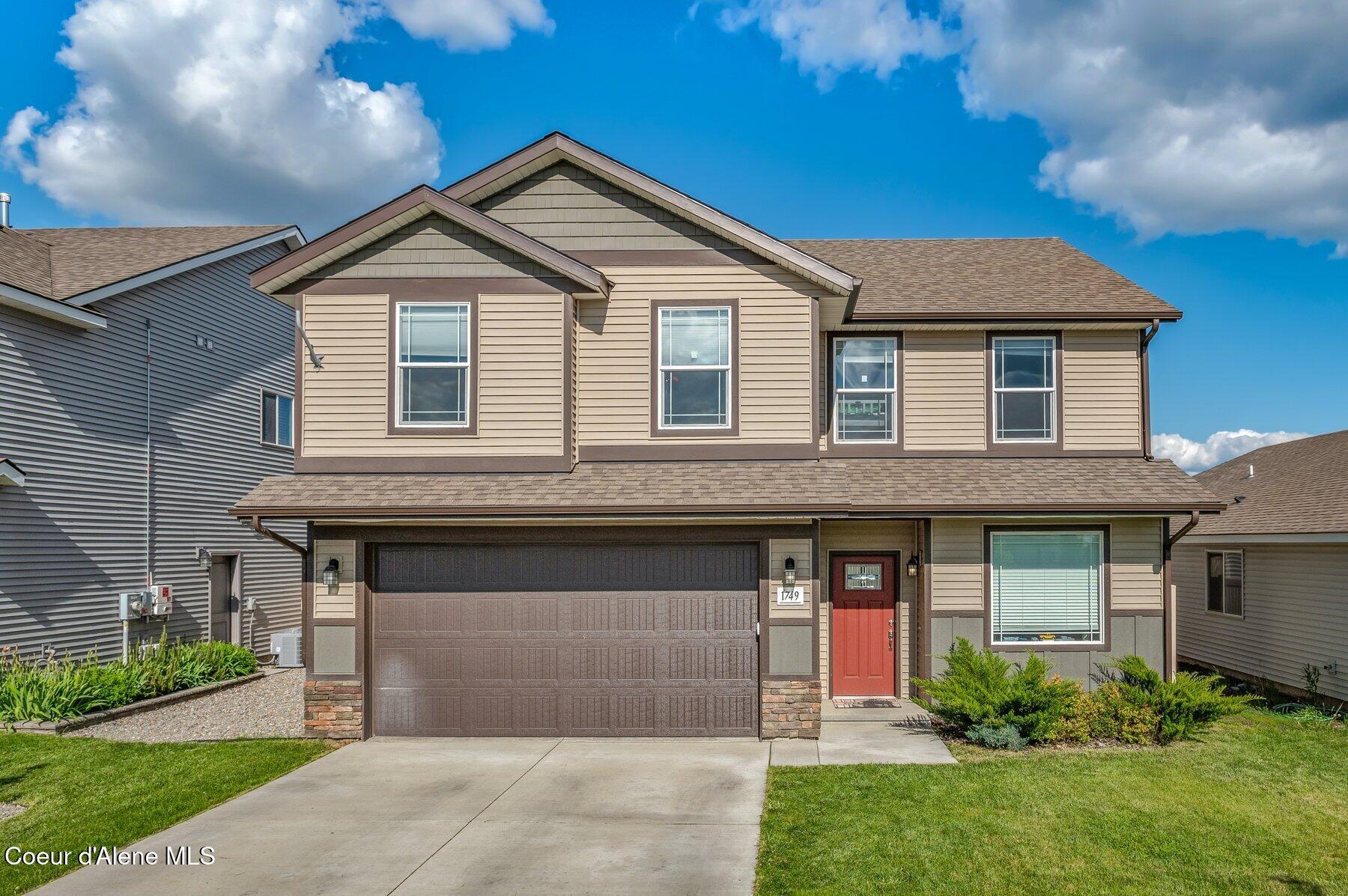 1749 N Minam Loop  Post Falls ID 83854 photo