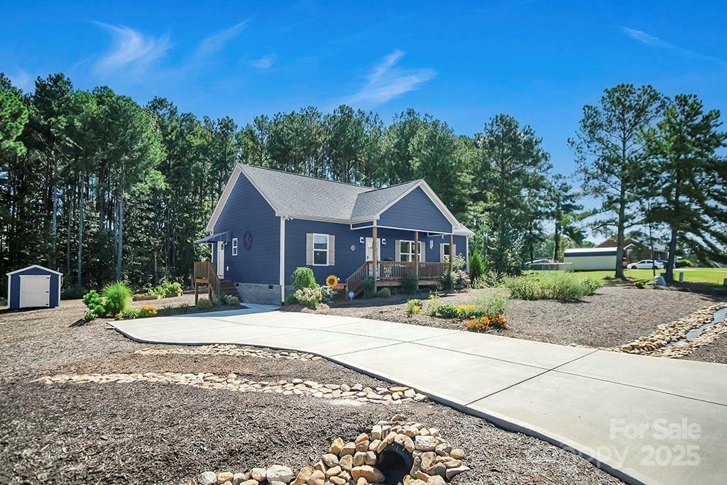 Property Photo:  5016 Old Pine Lane  NC 28021 