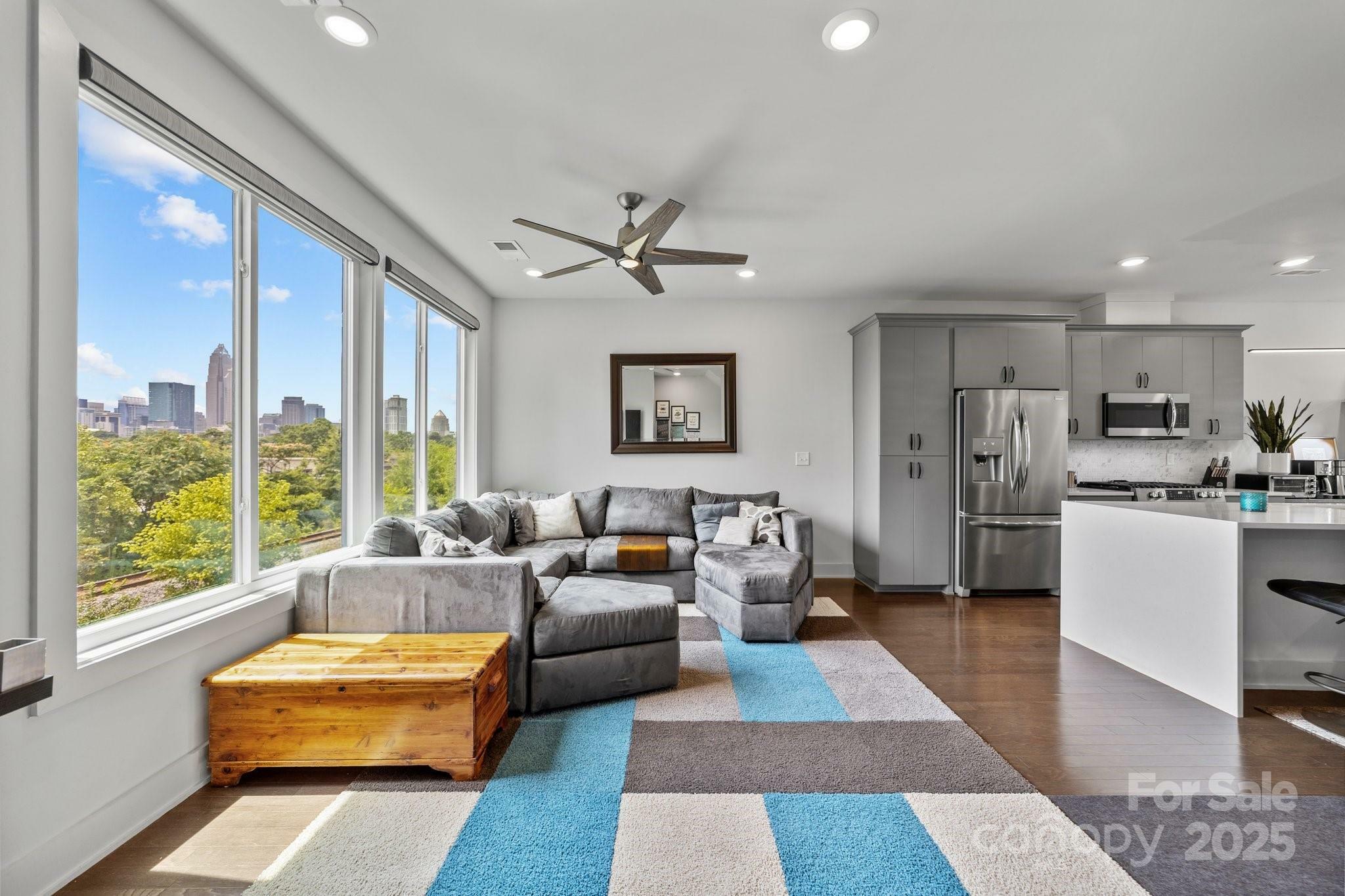 Property Photo: 919 Cityscape Drive NC 28205