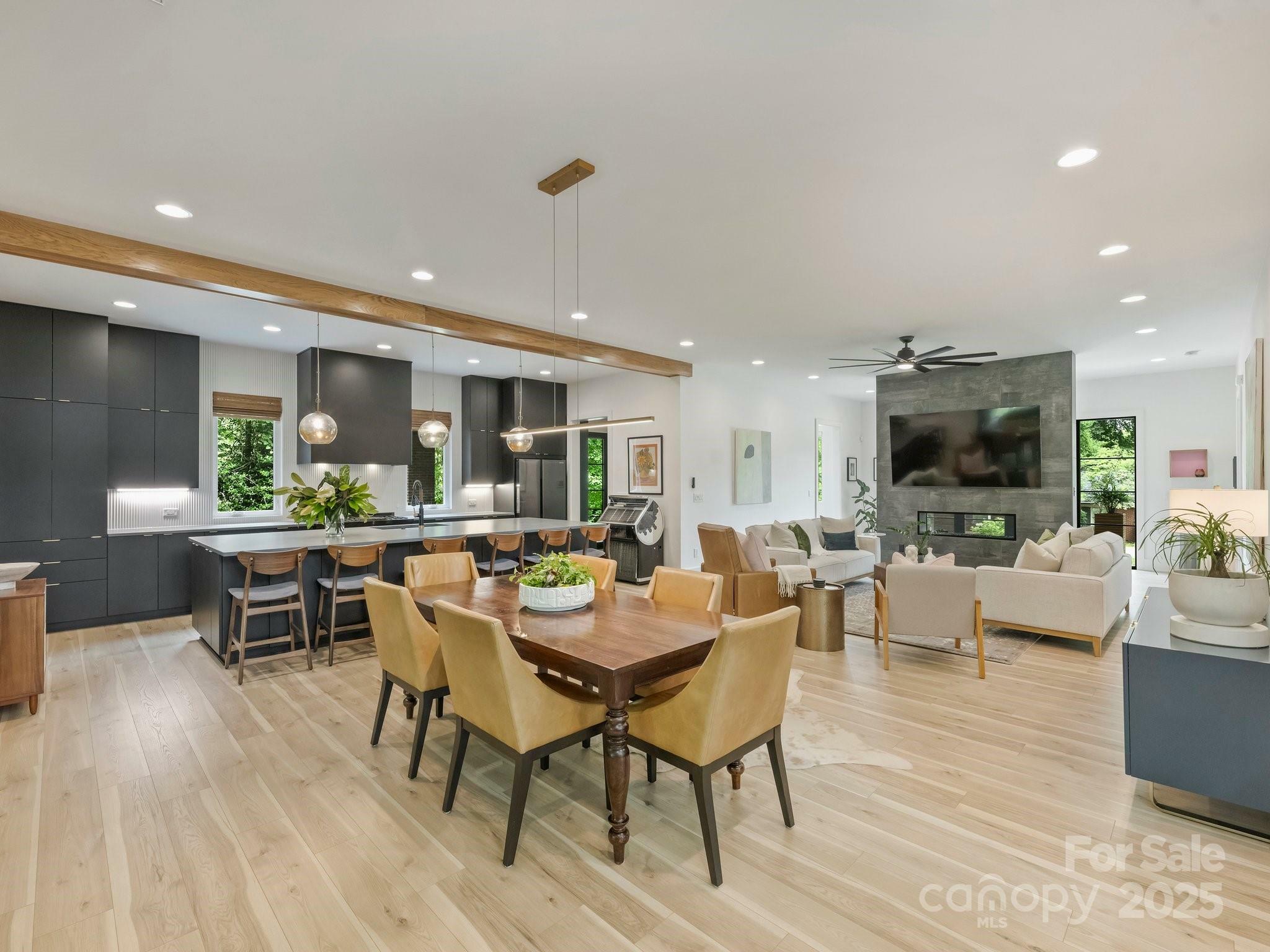 Property Photo: 112 Manning Drive NC 28209