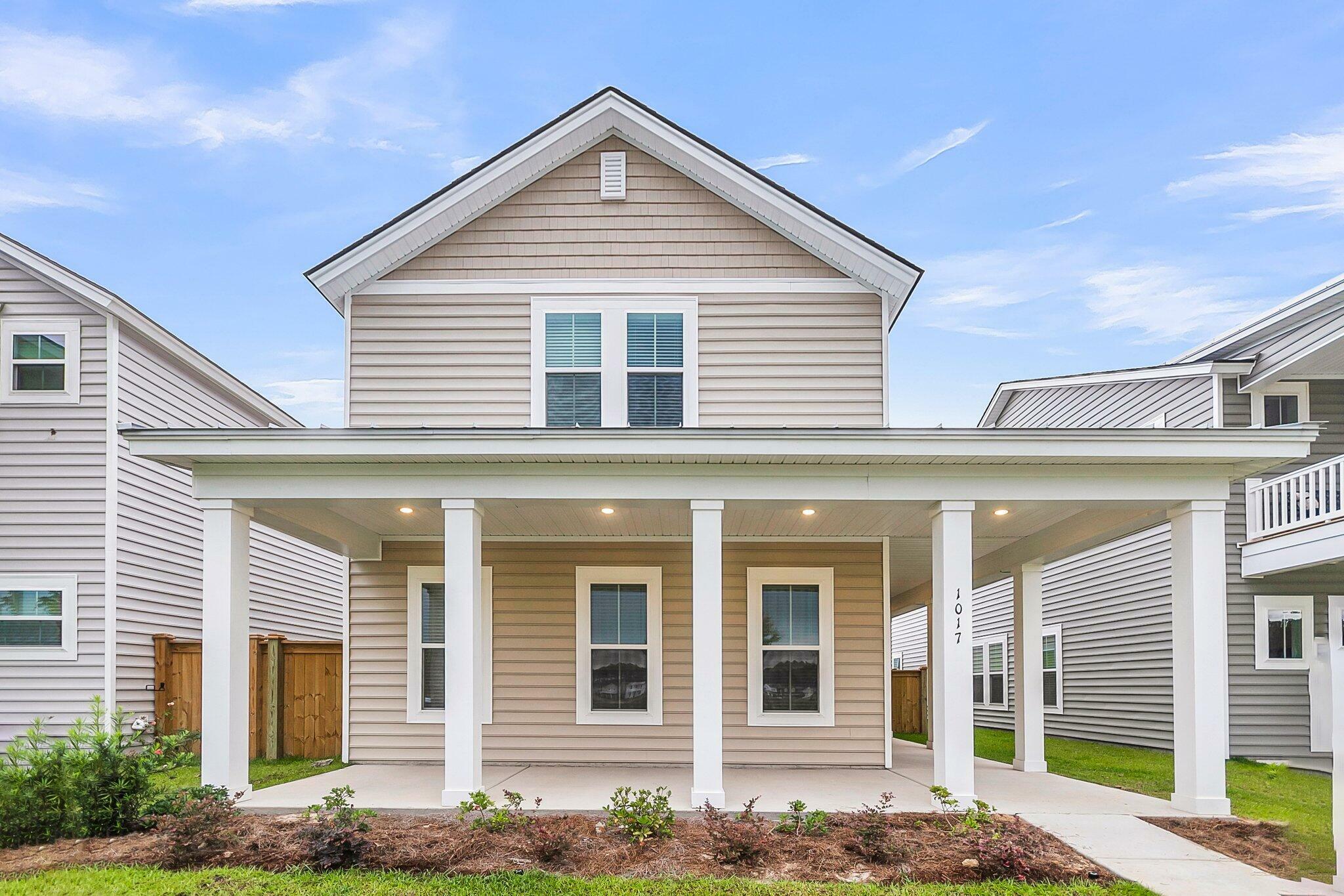 Property Photo: 1017 Marsh Royal Street SC 29485