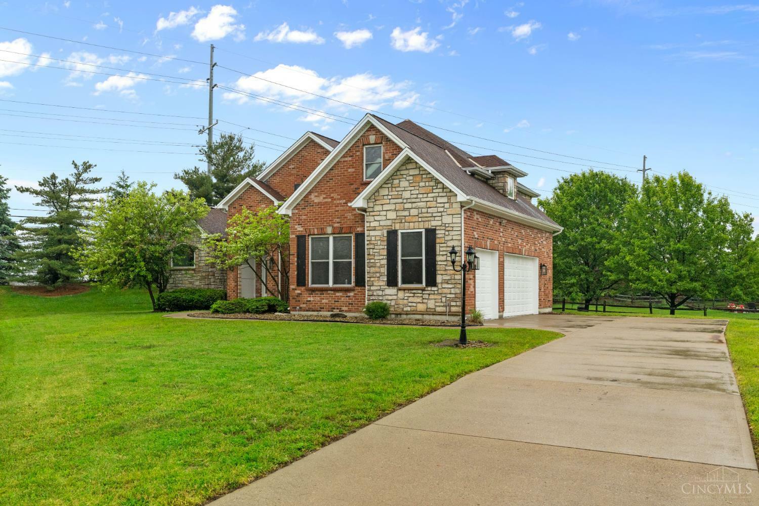 Property Photo: 5069 Village Green Drive OH 45040