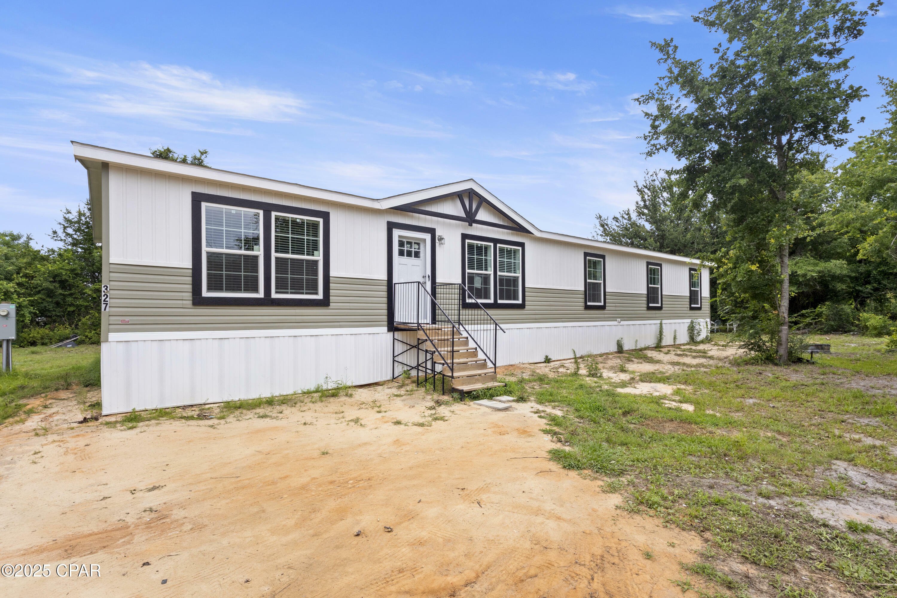 Property Photo: 327 N Berthe Avenue FL 32404