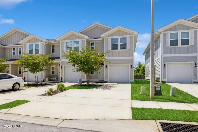 Property Photo: 1625 Caleigh Court FL 32444