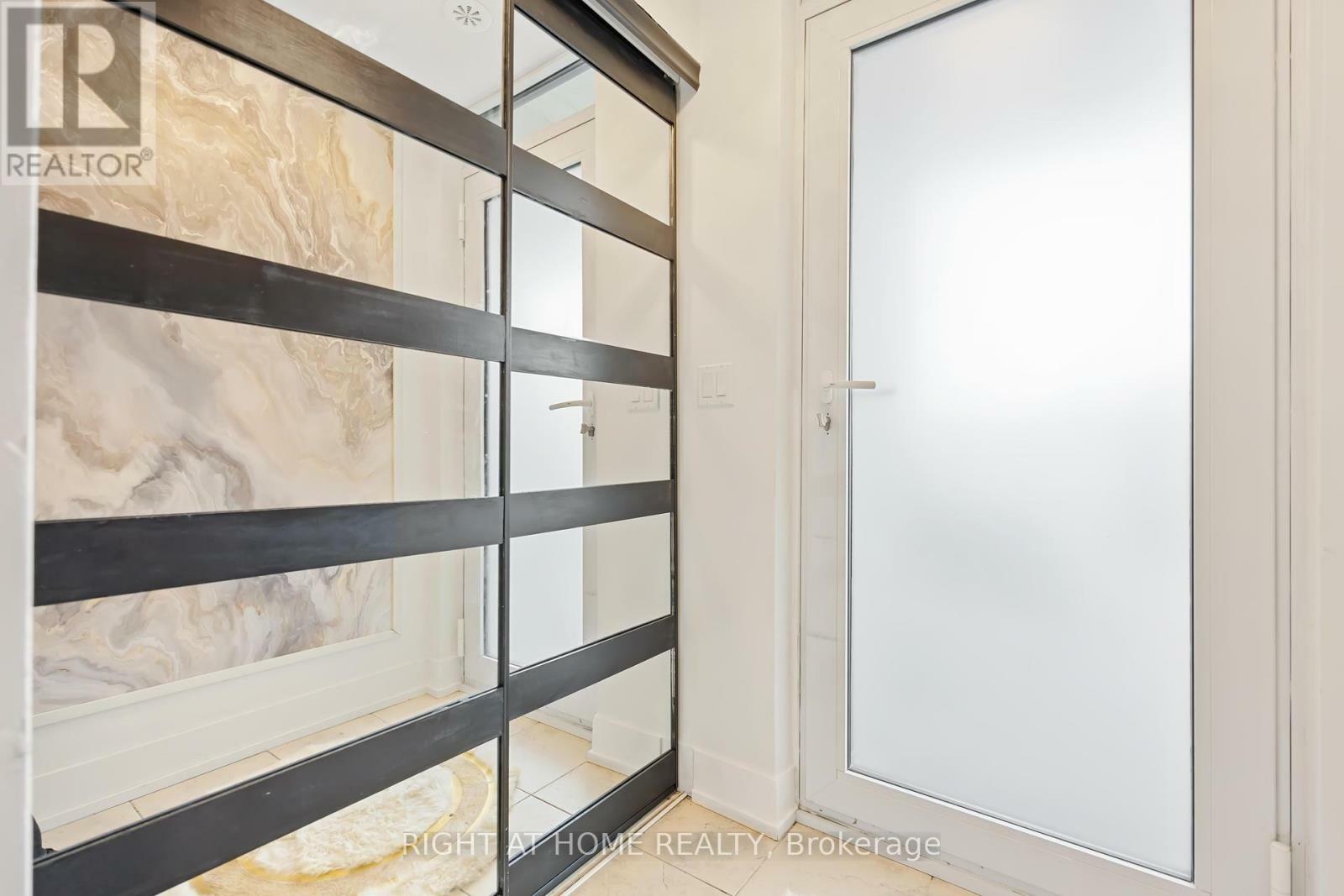 Property Photo:  1245 Bayly Street Th 8  ON L1W 0B5 