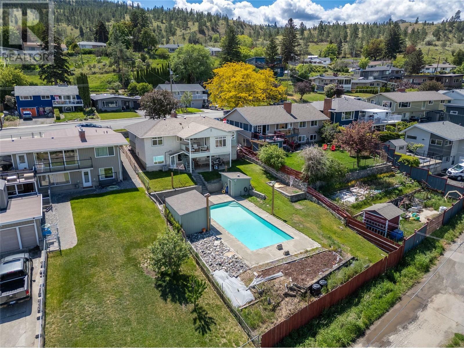 Photo de la propriété:  658 Fraser Street  BC V2C 3H2 
