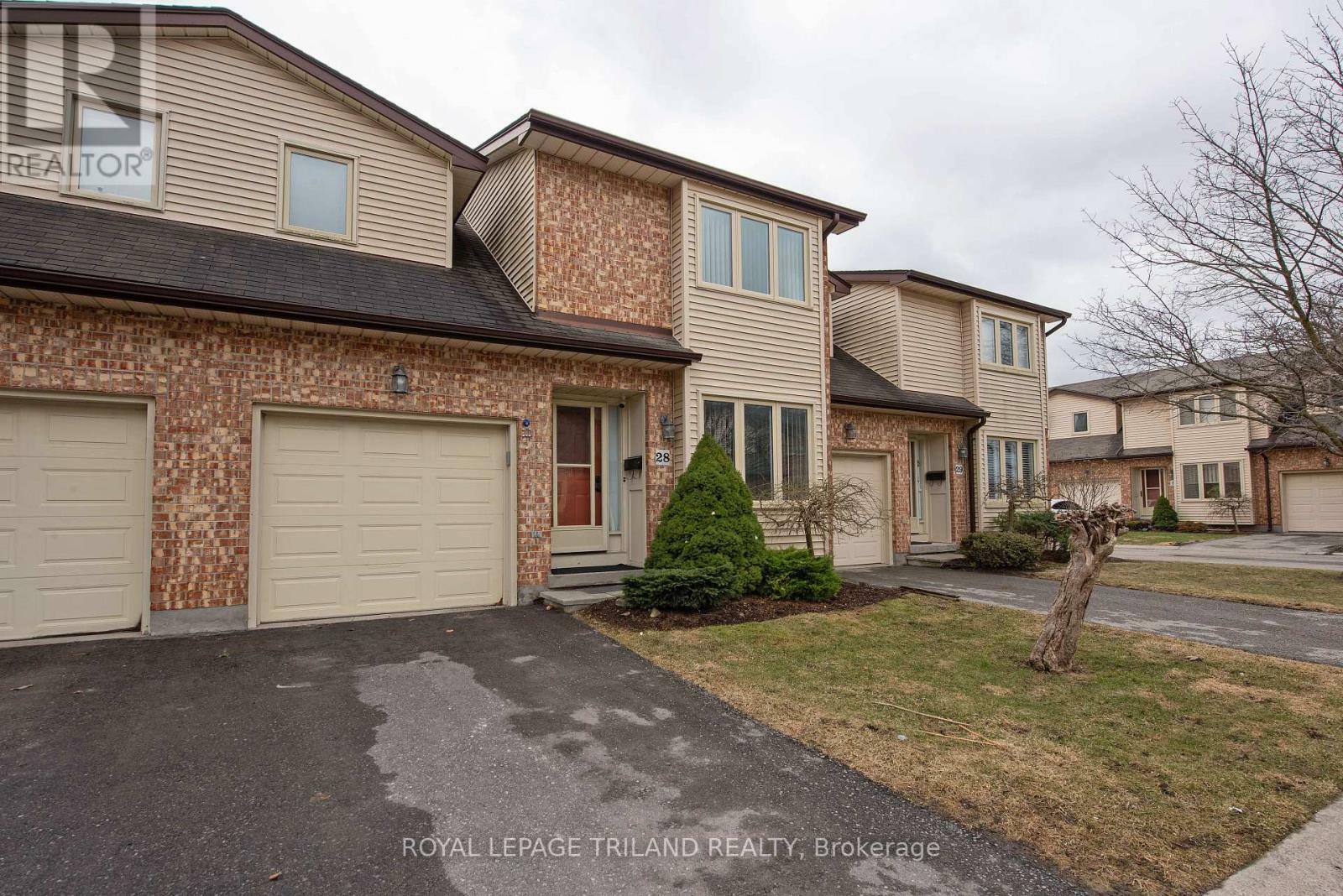 Property Photo: 308 Conway Drive 28 ON N6E 3N9