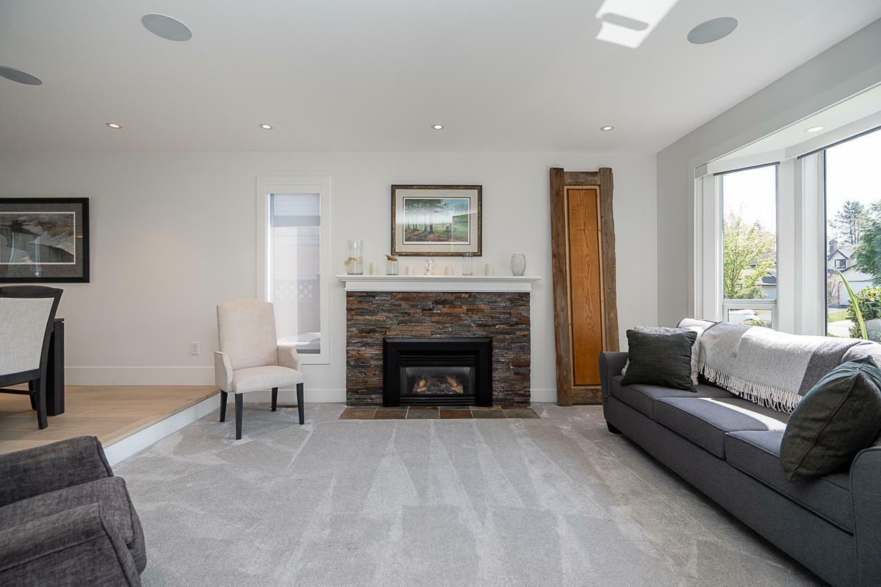 Property Photo: 15657 93 BC V4N 3B2