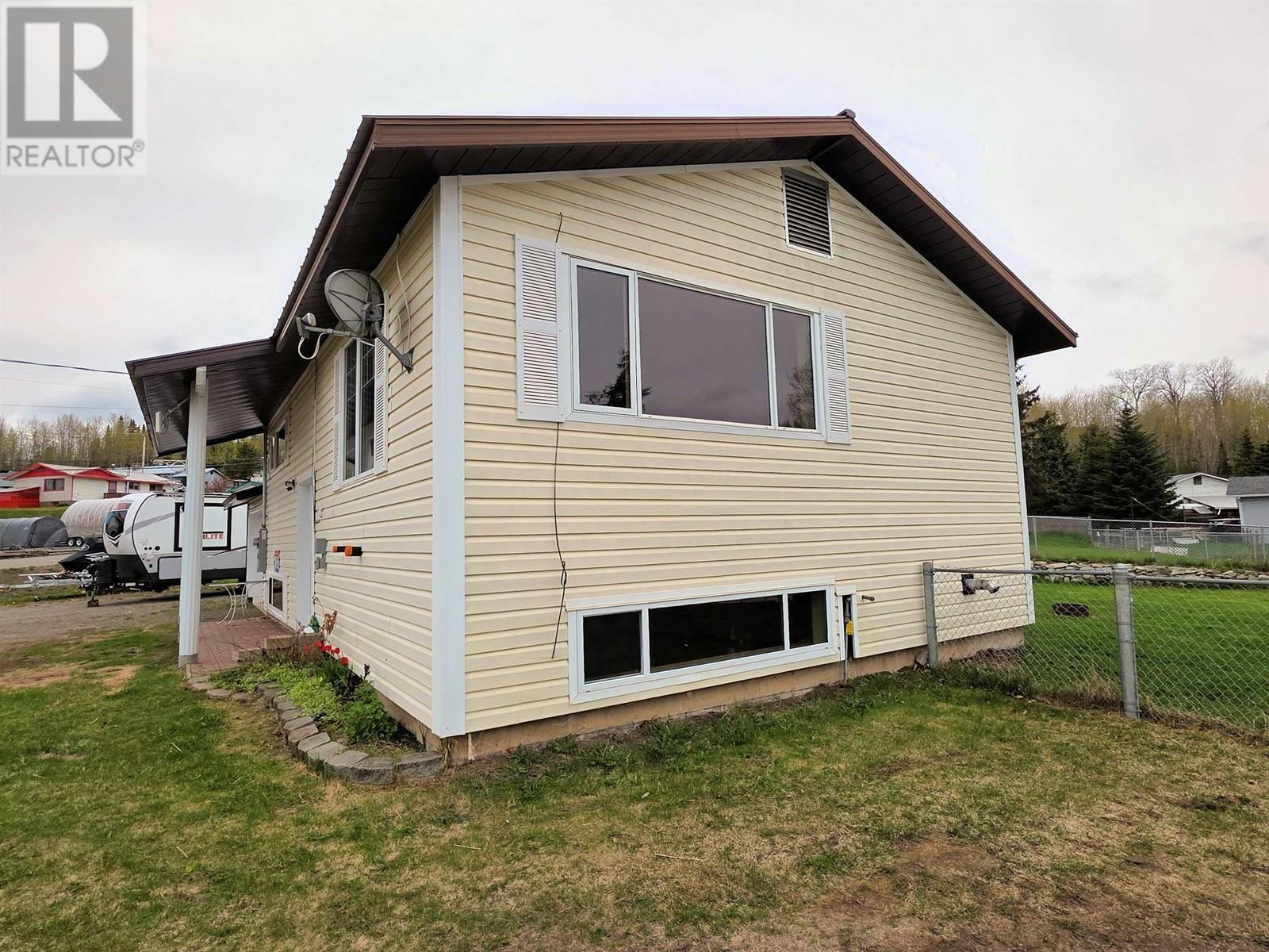 Property Photo: 10 McDonald Avenue BC V0J 1W0