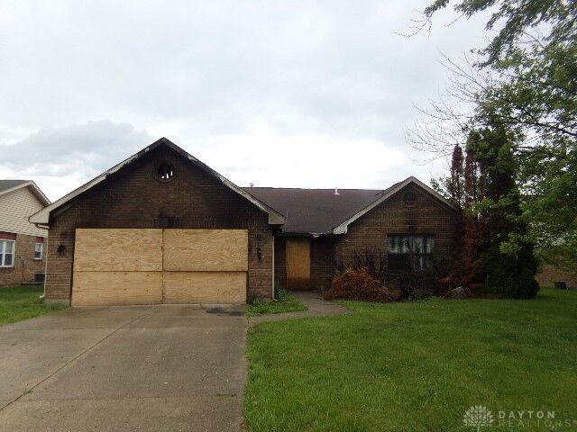 6695 Shull Road  Dayton OH 45424 photo