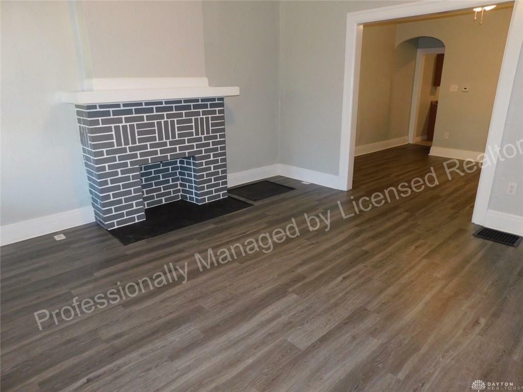 Property Photo: 218 W Fairview Avenue 216 OH 45405