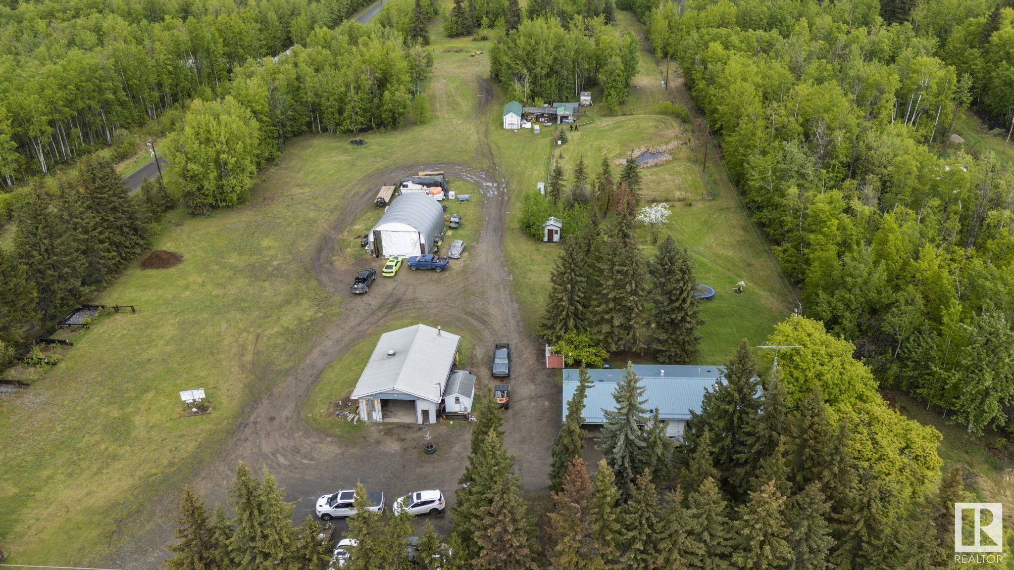 Property Photo: 5432 Highway 16 (Hwy) AB T0E 0W0