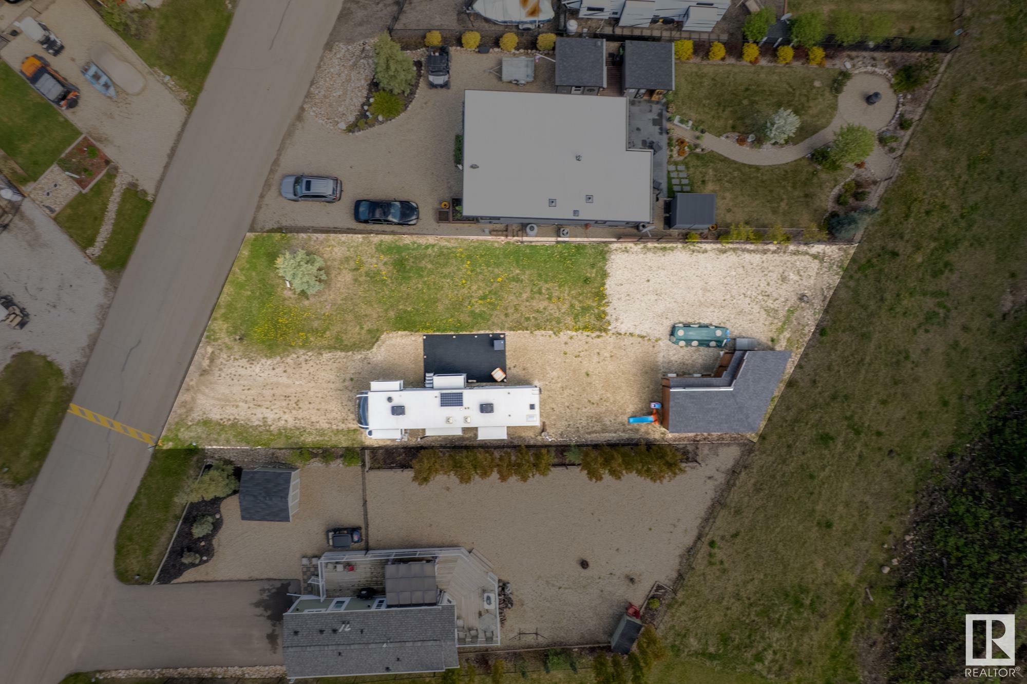 Property Photo:  53509 Rge Road 60 106  AB T7Y 0B5 