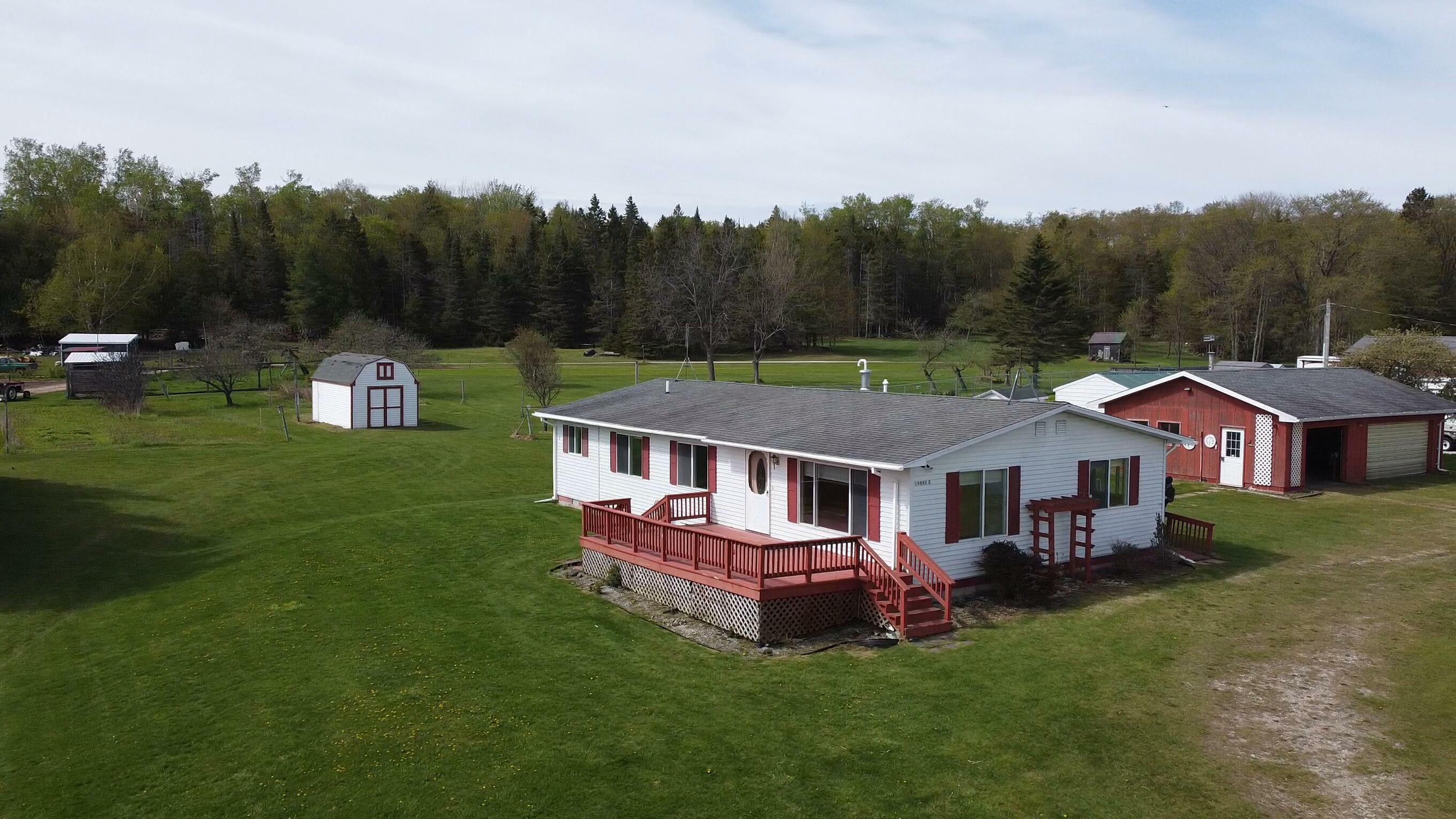 Property Photo: 14086 E Lime Island Rd MI 49736