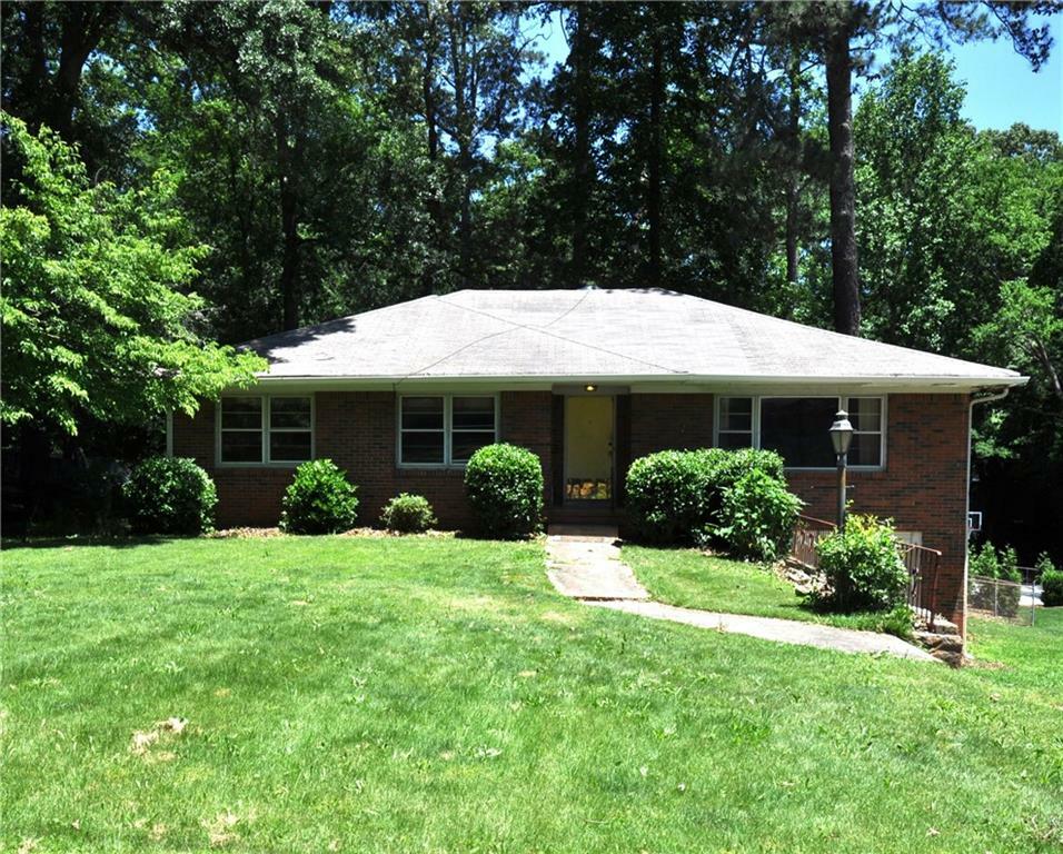 Property Photo: 1305 Lenox Circle GA 30306